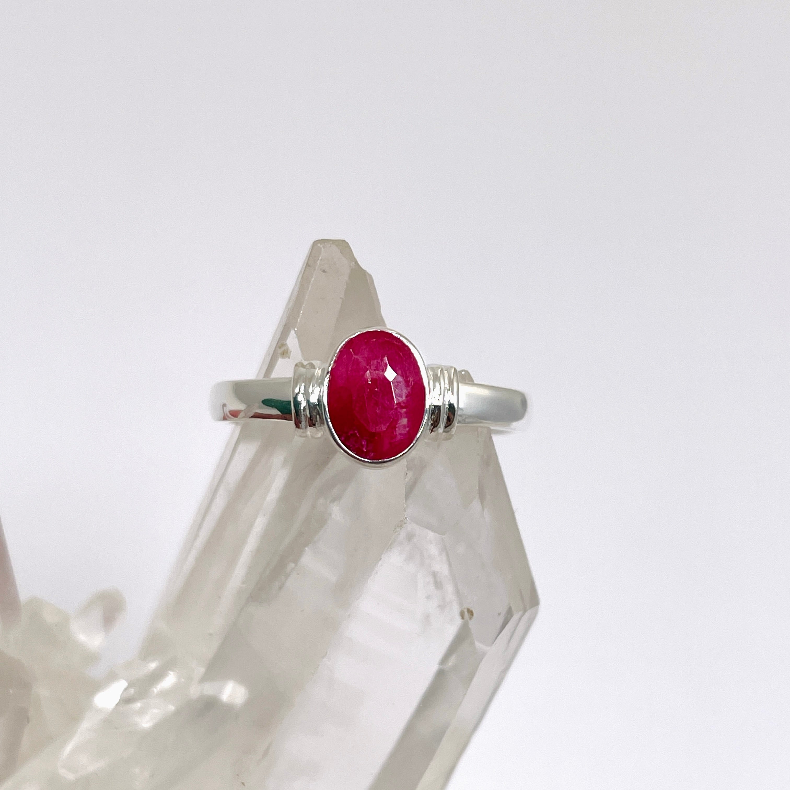 Ruby Oval Faceted Gemstone in Elegant Decorative Setting R4831 - Perfect for Jewelry Making, Gift Giving & Home Decor