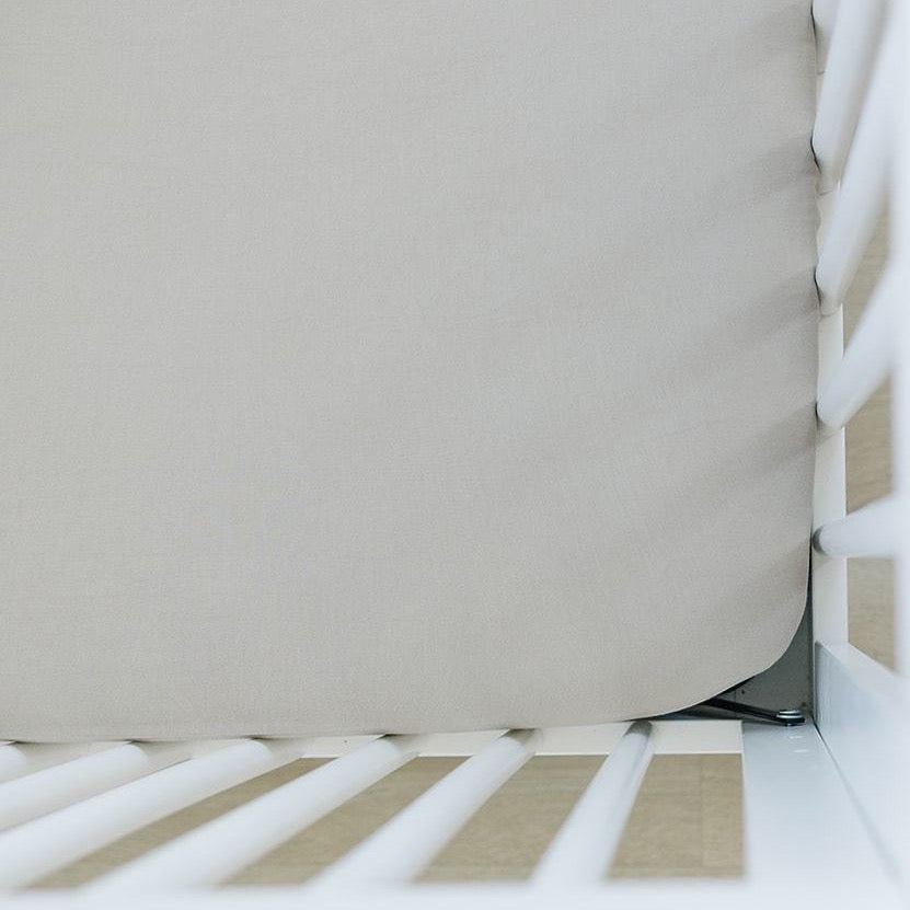Organic Bamboo Crib Sheet - Soft & Breathable Fitted Crib Mattress Cover for Baby - Perfect for Nursery, Daycare & Travel Use