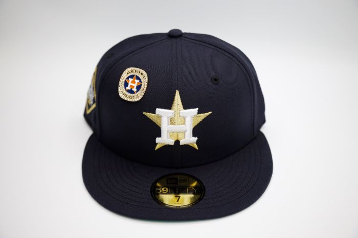 New Era Houston Astros WS17 Championship 59Fifty Fitted Cap - Navy & Metallic Gold - Official MLB Baseball Hat for Men - Perfect for Games, Collecting & Fan Apparel