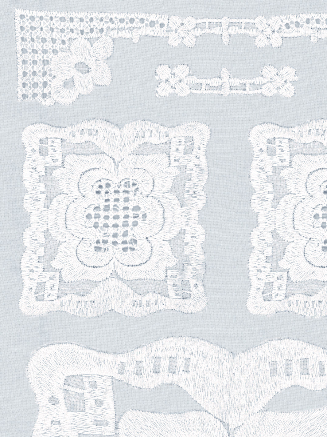 Sarah Jessica Parker 'Ingela' Wallpaper - Pale Blue Floral Design | Perfect for Bedroom, Living Room & Nursery Decor