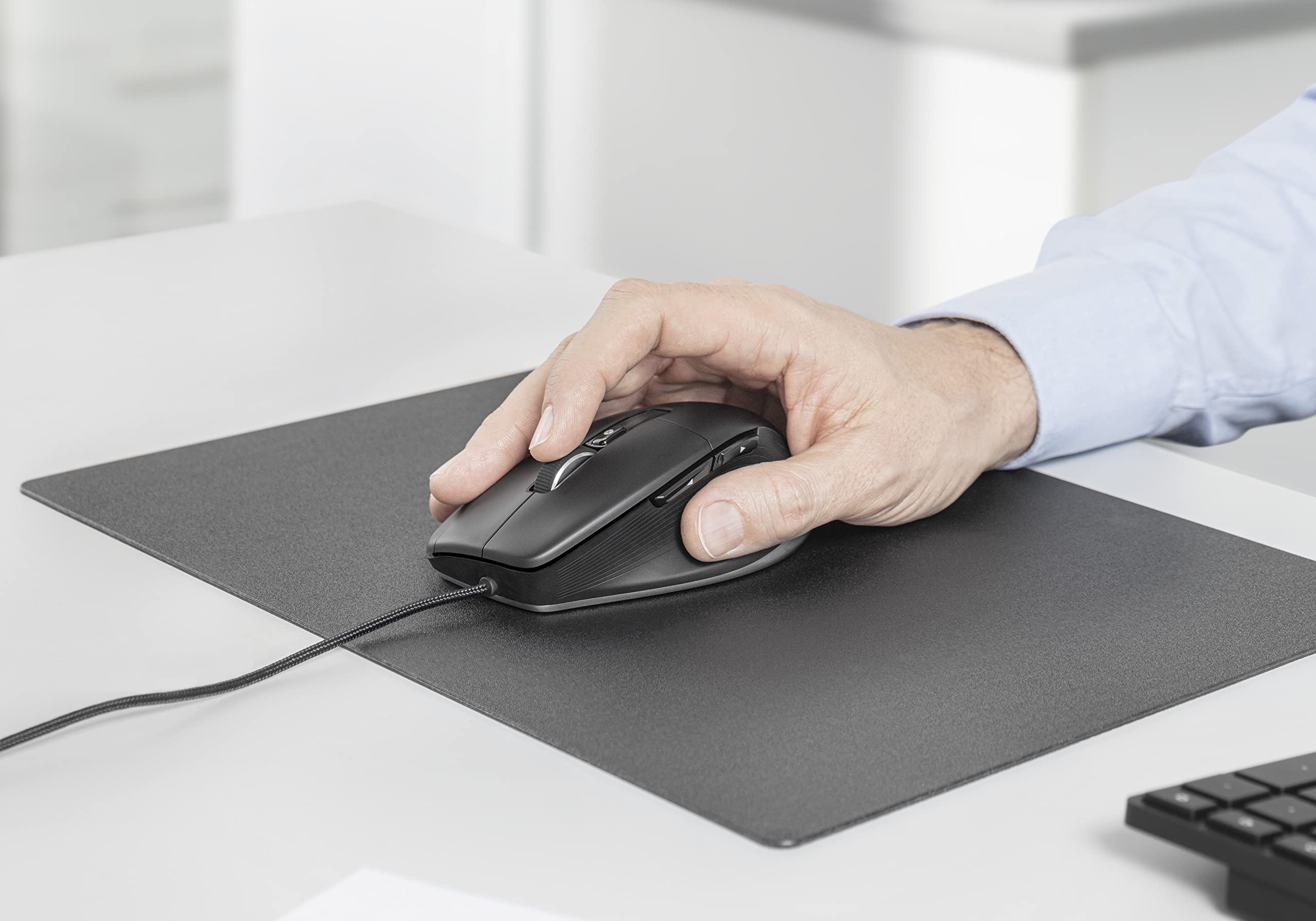 3Dconnexion CadMouse Pro - Ergonomic Optical USB Mouse for CAD Designers (Right-Handed, Black) | Perfect for 3D Modeling, Engineering & Architectural Design Workstations