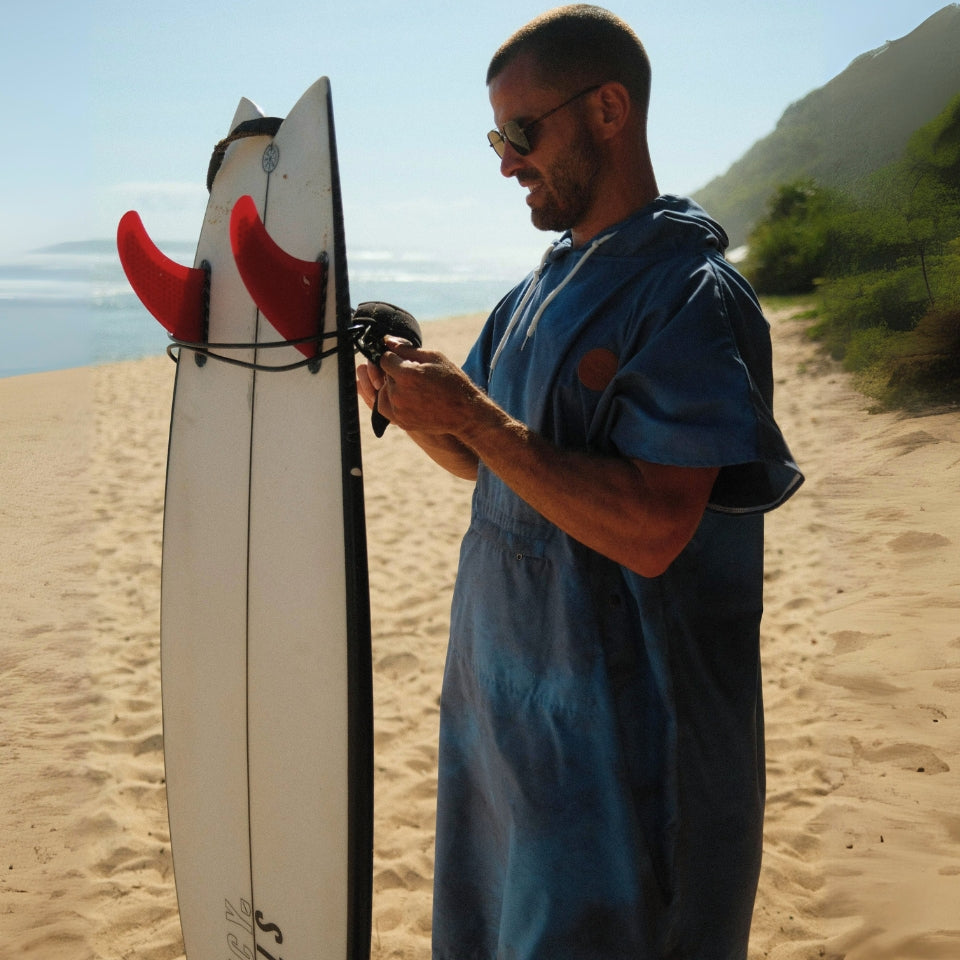 Quick-Dry Indigo Changing Beach Poncho for Women & Men - Waterproof Swim Cover Up with Pockets - Perfect for Swimming, Surfing, and Outdoor Activities