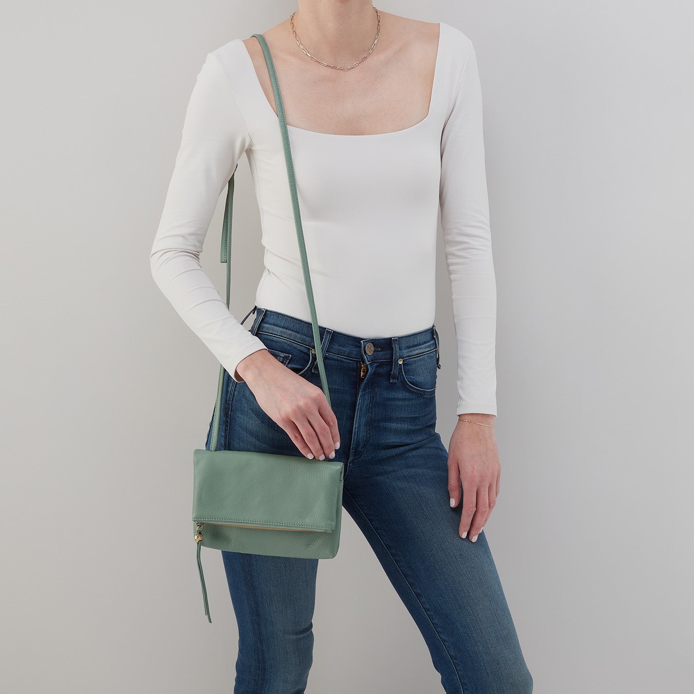 Grant Small Crossbody Bag in Pebbled Leather - Stylish & Durable Ivy Design for Women | Perfect for Everyday Use, Travel & Shopping