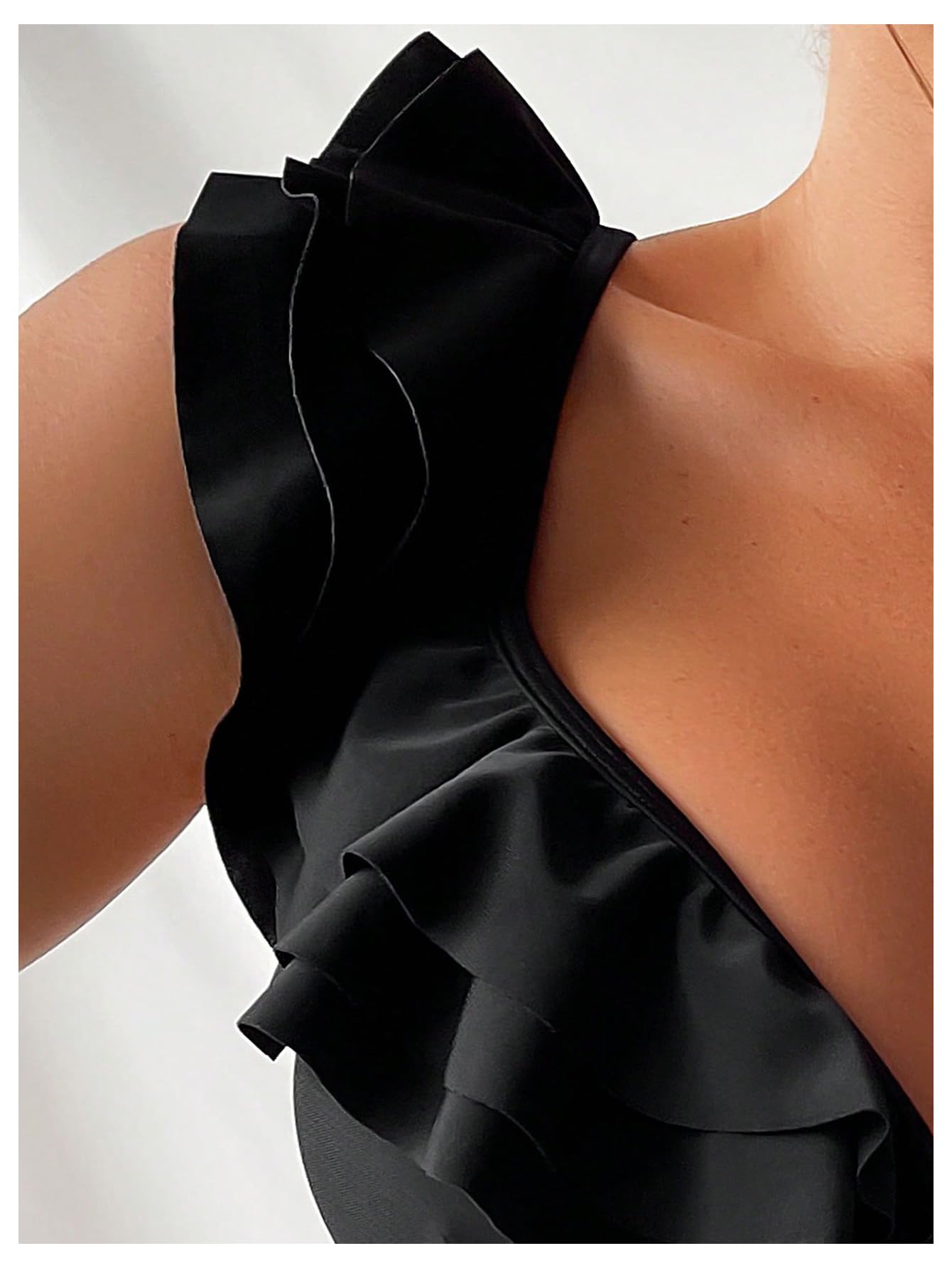 Floerns Women's Ruffle Trim Bikini Top - Sexy Bathing Suit Bralette for Beach, Pool & Summer Vacations | Plus Size Swimwear