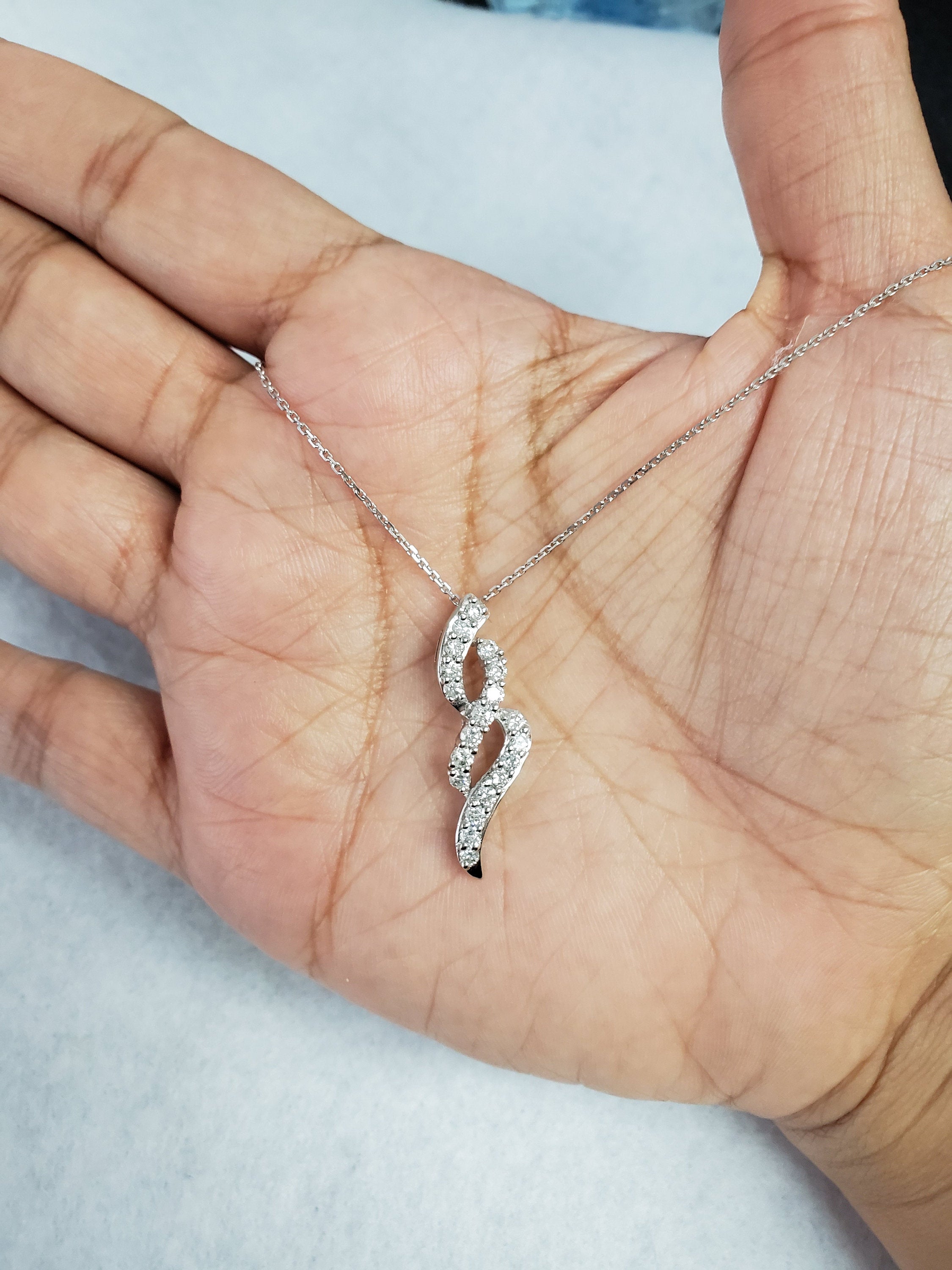 0.85 Carat Diamond Pendant Necklace in 18K White Gold - Elegant Statement Jewelry for Women, Perfect for Weddings, Anniversaries & Special Occasions