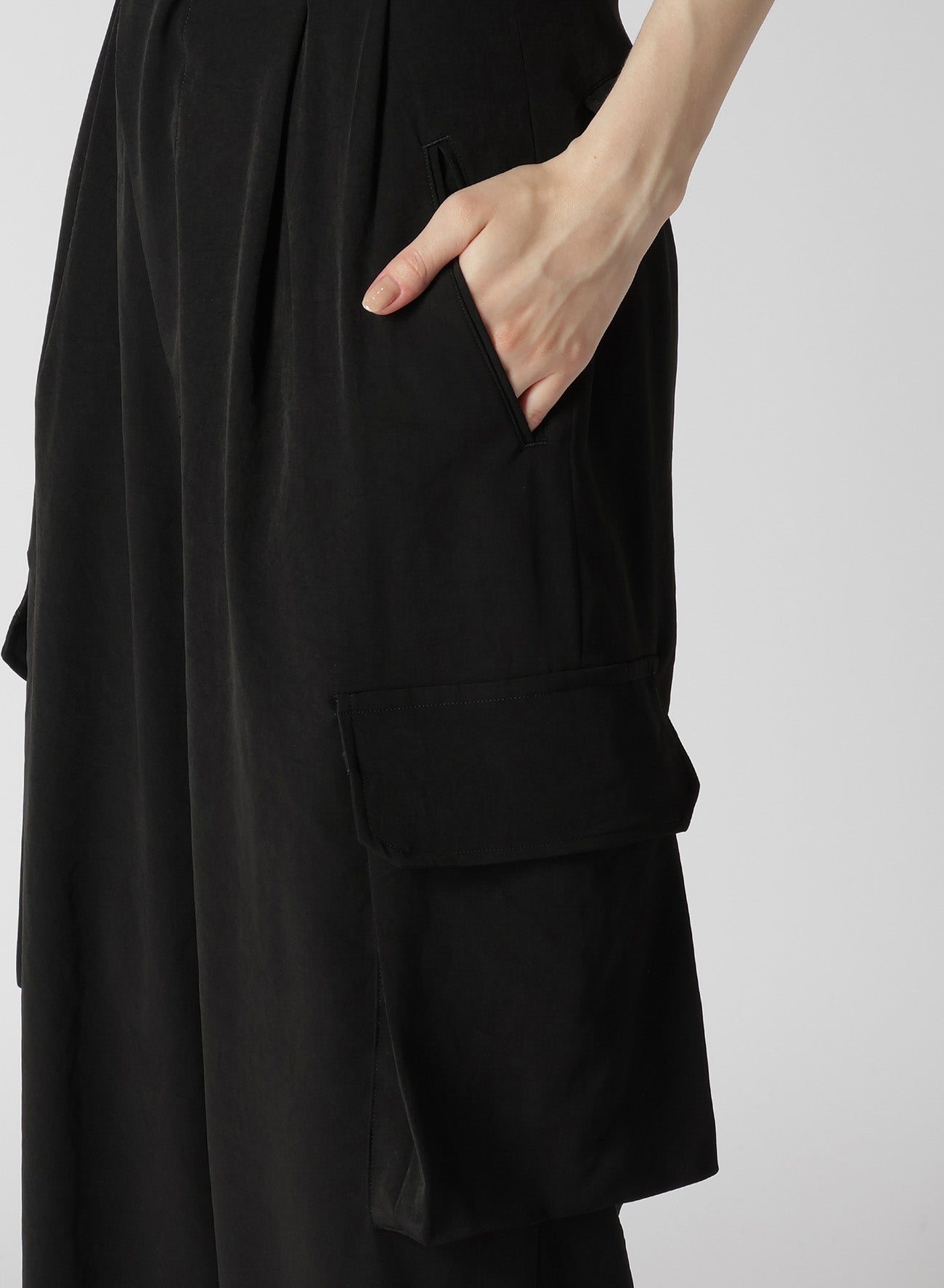 CREPE de CHINE CARGO PANTS - Lightweight Women's Casual Pants with Multiple Pockets | Perfect for Travel, Hiking & Everyday Wear
