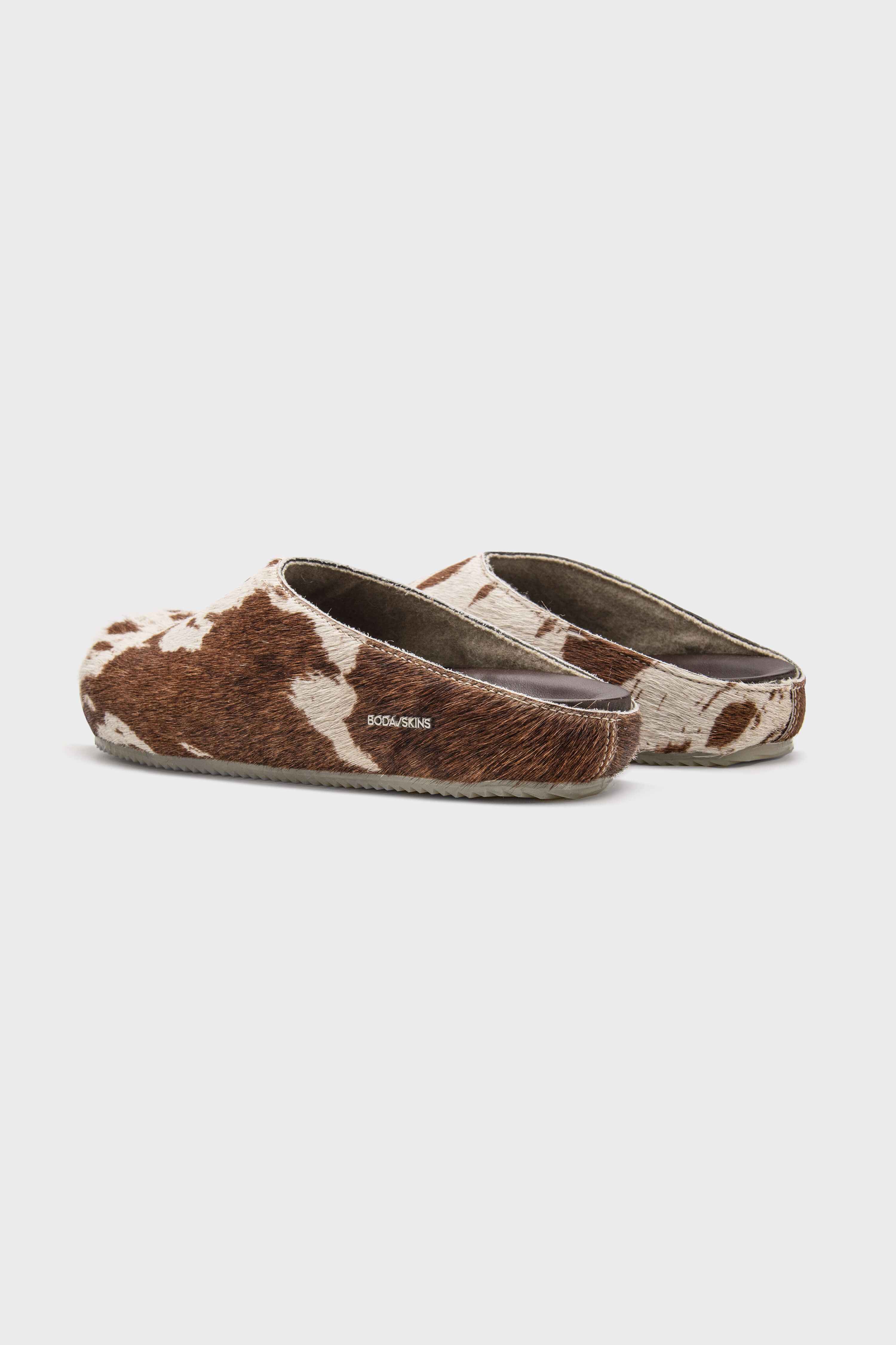 Texas Cowhide Mules for Women - Genuine Leather Slip-On Shoes - Comfortable Western Style House Slippers - Perfect for Home, Ranch, and Casual Outings