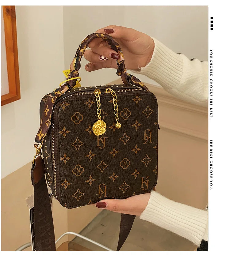 Stylish Women's Crossbody Bags - Luxury Designer Shoulder Purses & Handbags for Travel, Work & Everyday Use | Perfect as Clutch, Tote & Fashion Accessory