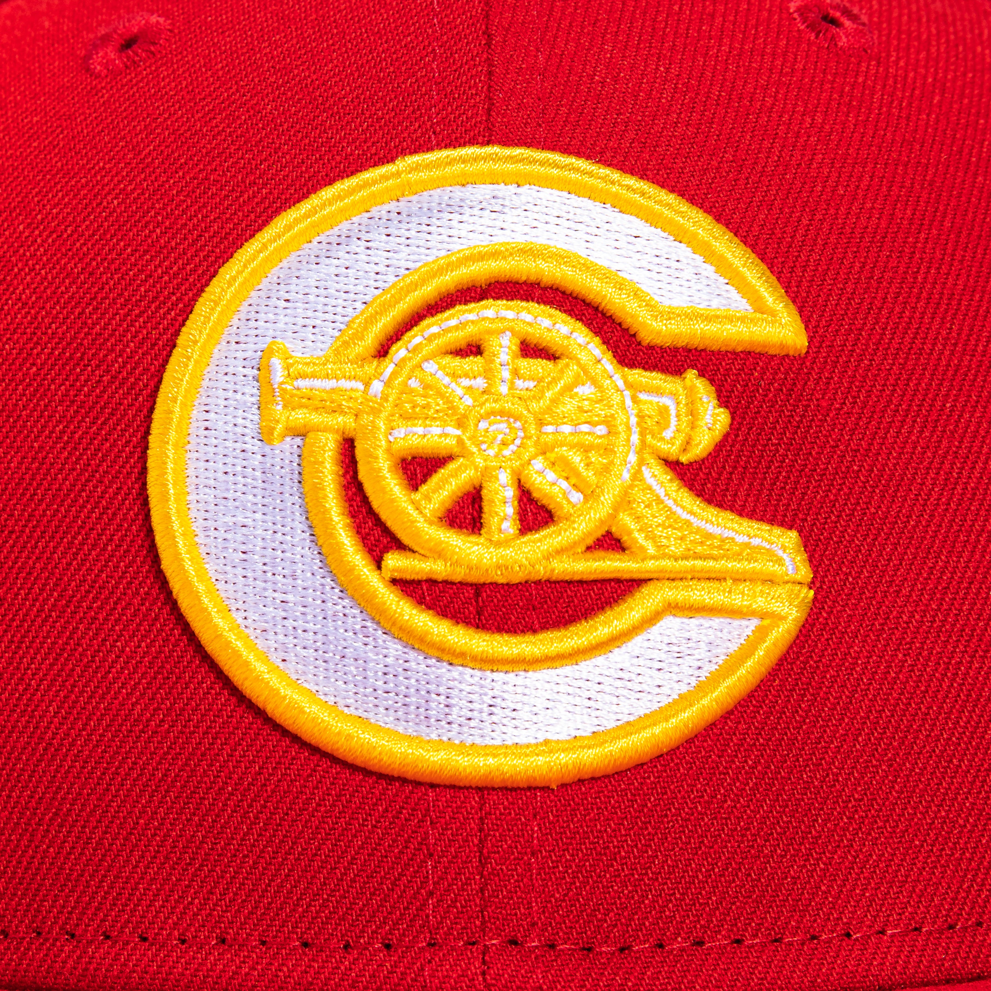 New Era 59Fifty Calgary Cannons Snapback Hat - Red, White & Gold Baseball Cap for Men & Women - Perfect for Sports Fans, Casual Wear & Team Spirit