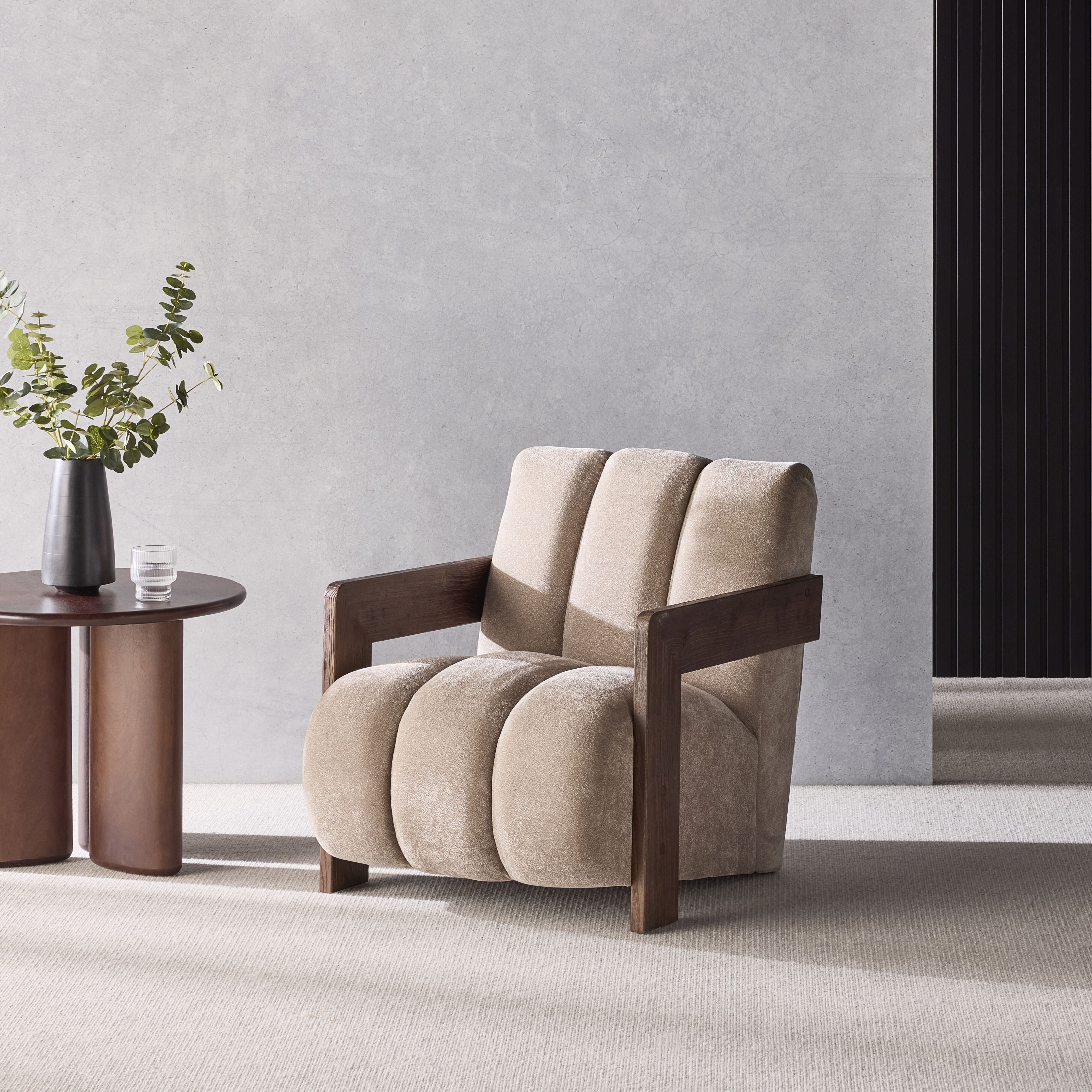 Banjo Occasional Chair - Natural Hues Accent Chair for Living Room, Bedroom or Office - Comfortable Modern Lounge Chair with Wooden Legs