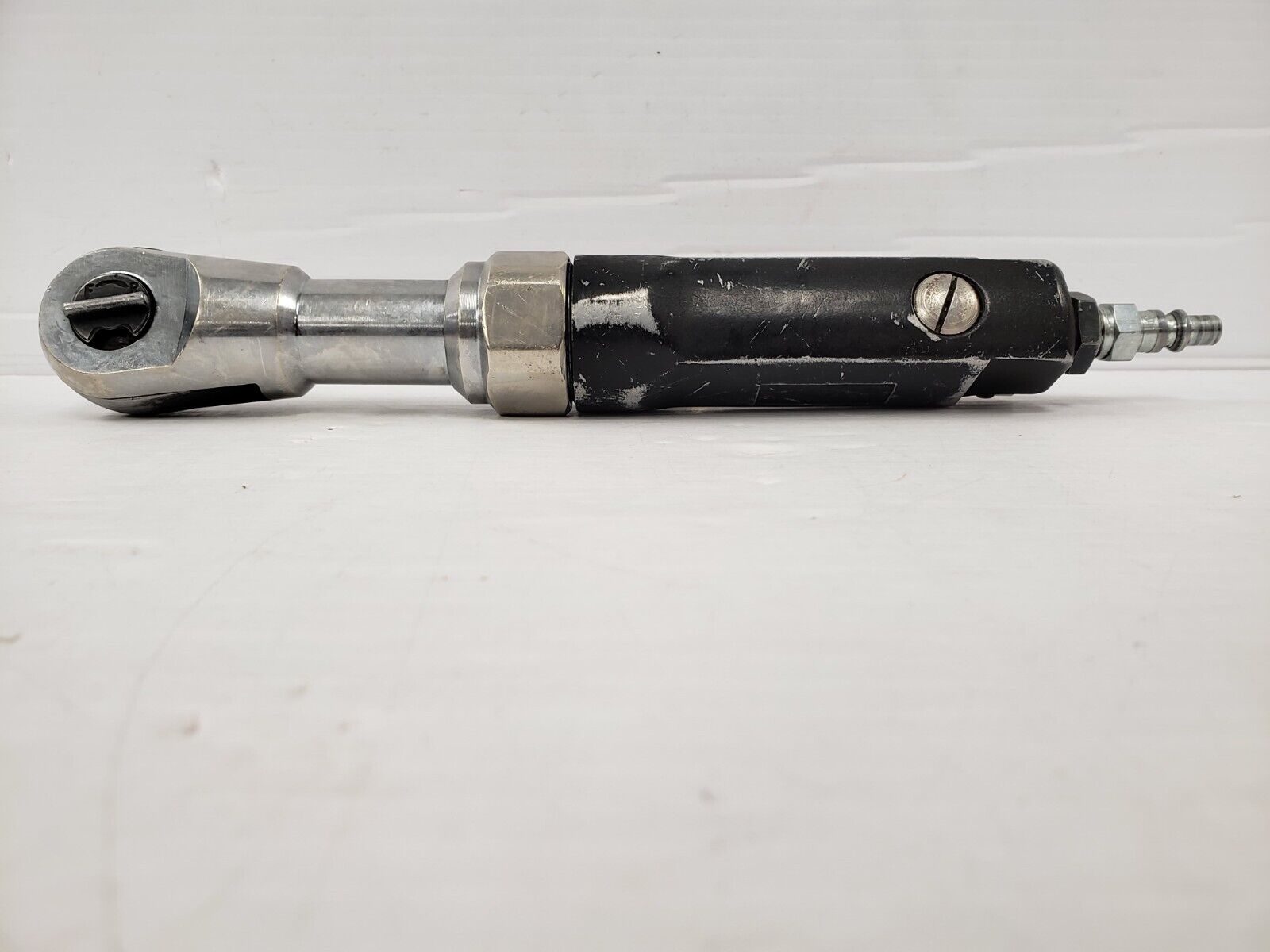 58768 1 Air Ratchet Wrench - 3/8