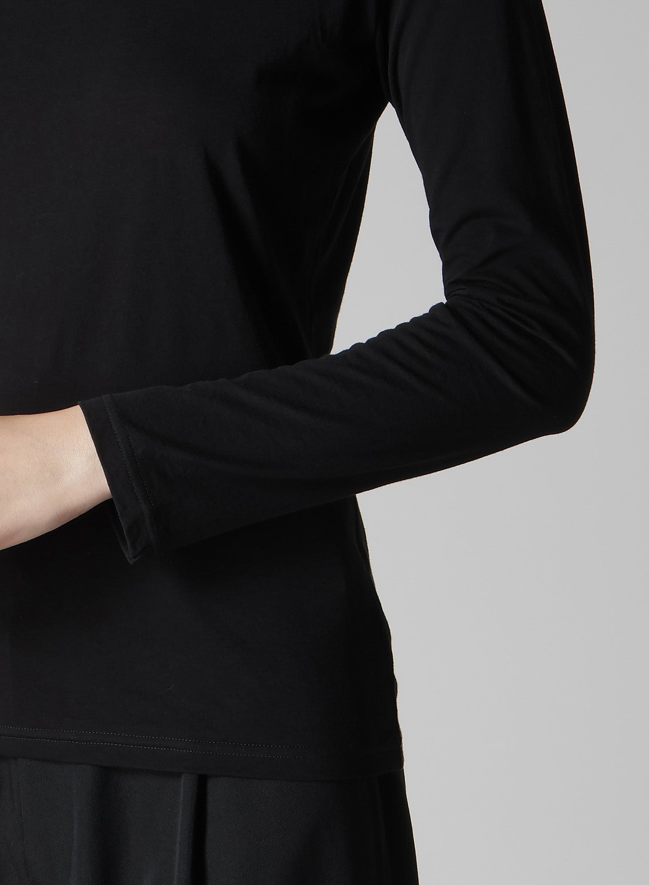 CASHARN Women's High Neck Long Sleeve T-Shirt - Soft Cotton Casual Top for Everyday Wear, Work, and Layering