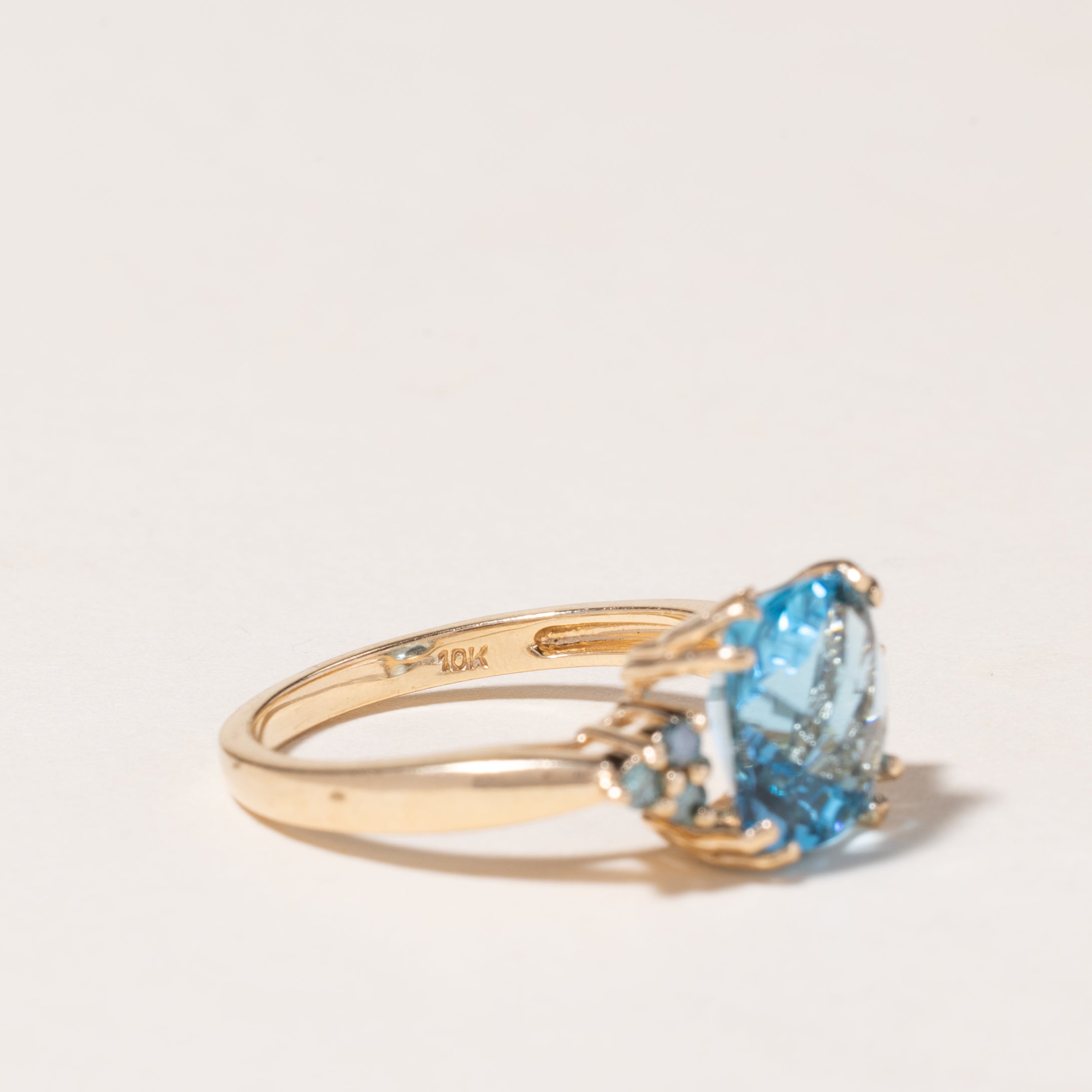 10K Yellow Gold Blue Topaz & Diamond Ring - 2.94ct Topaz & 0.12ctw Diamonds - Size 6 - Elegant Wedding, Engagement & Anniversary Jewelry Gift for Women