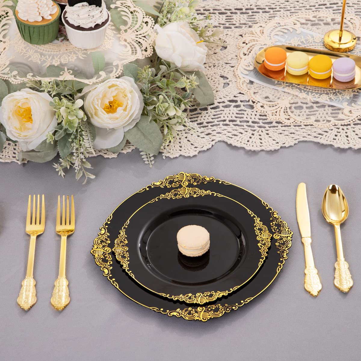 Nervure 200-Piece Black and Gold Plastic Dinnerware Set - 100 Black Gold Plates & 100 Gold Silverware (Forks, Knives, Spoons) - Elegant Disposable Tableware for Parties, Weddings, and Events