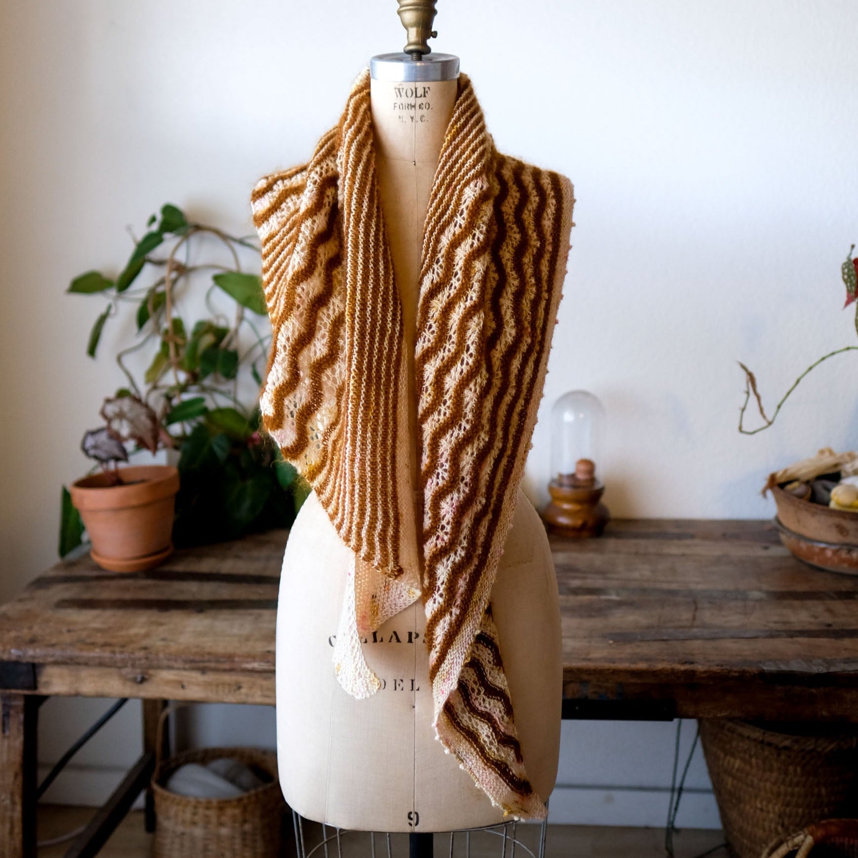 La Bien Aimée x Nadia Crétin Léchenne Allaria Shawl Bundle - Luxury Wool Knitting Shawl & Scarf Set for Women - Perfect for Winter Fashion, Gift Giving & Cozy Evenings