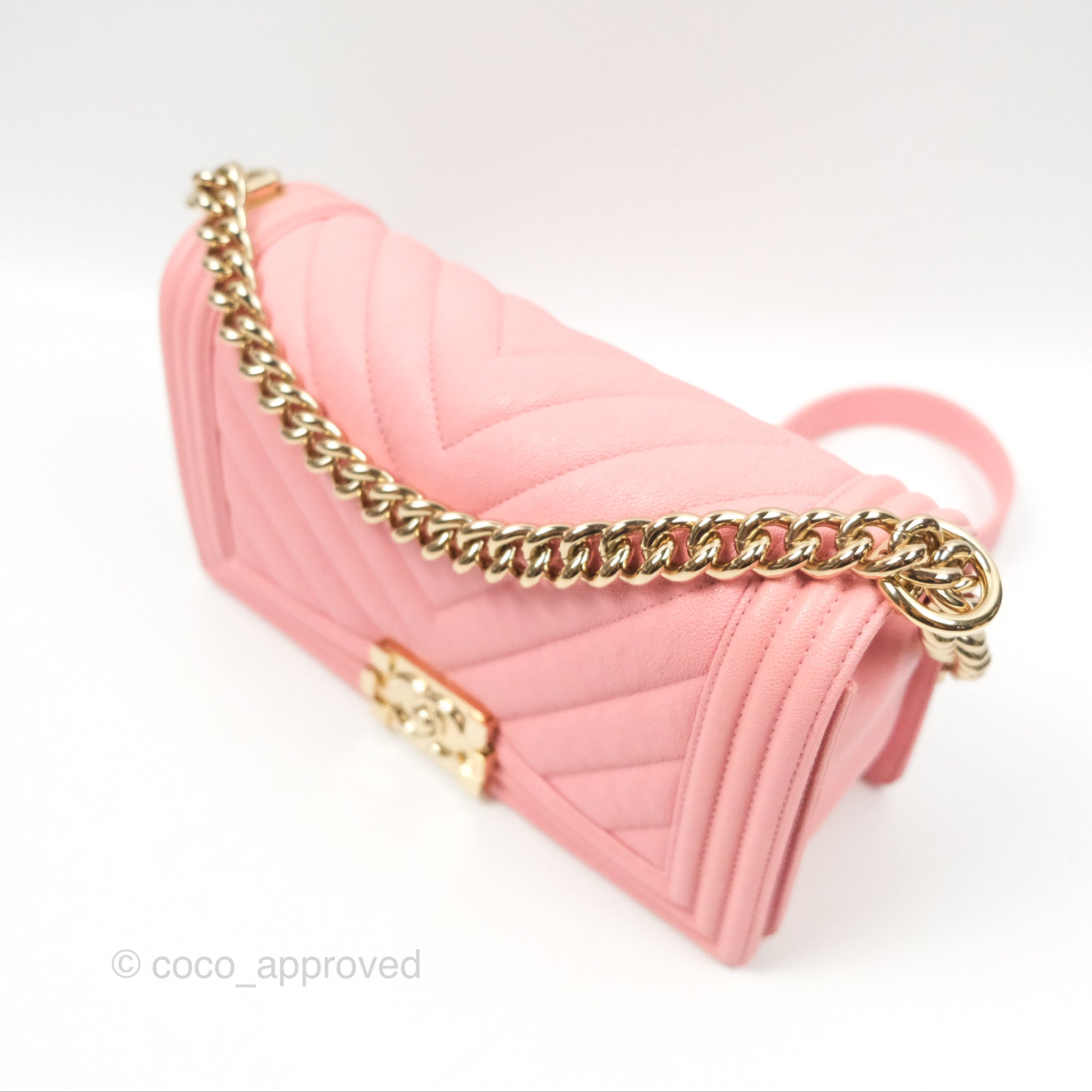 Chanel Boy Chevron Medium Flap Bag in Pink Caviar Leather with Gold Hardware - Perfect for Evening Events & Luxury Fashion Accessories