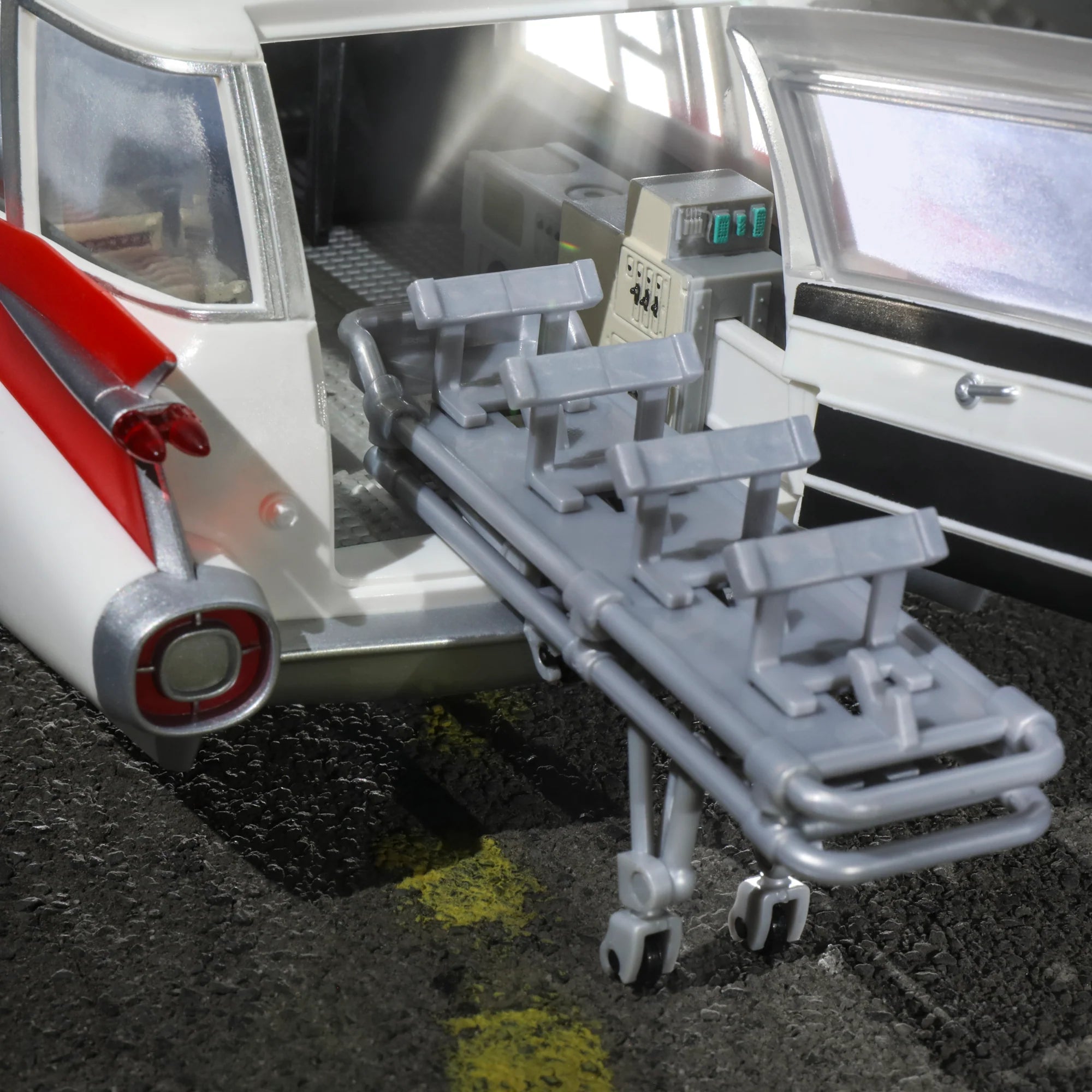 Hasbro Ghostbusters Plasma Series Ecto-1 (1984) Die-Cast Vehicle - Collectible Movie Replica Toy for Fans | Perfect for Display, Play & Nostalgic Gift Giving