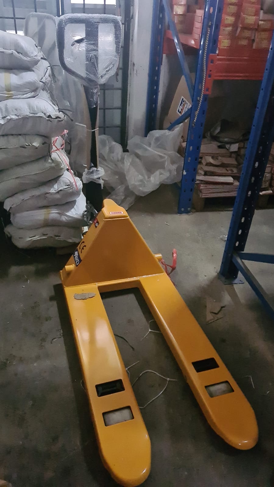 Aiko 2.5 Ton Capacity Heavy Duty Nylon Super Short Hand Pallet Truck - 540 x 900 mm Platform Size | Model PT W2.5N 540/900 | Ideal for Warehouse, Loading Dock & Tight Space Material Handling