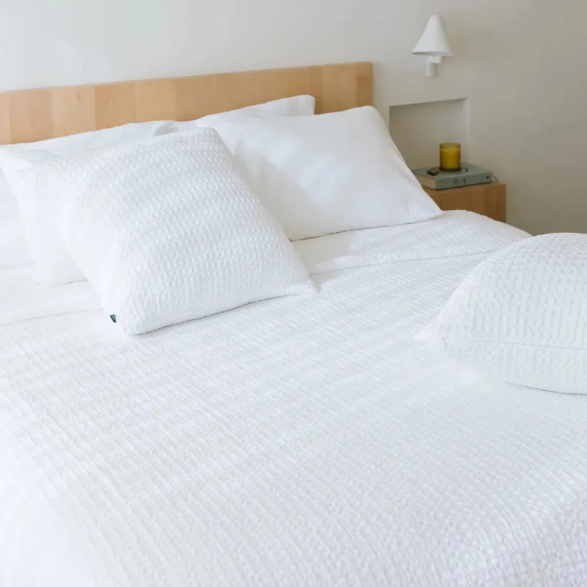 Santa Luzia Waffle Bedspread - Soft & Breathable White Bed Cover for All Seasons | Perfect for Guest Rooms, Hotels, and Cozy Home Decor