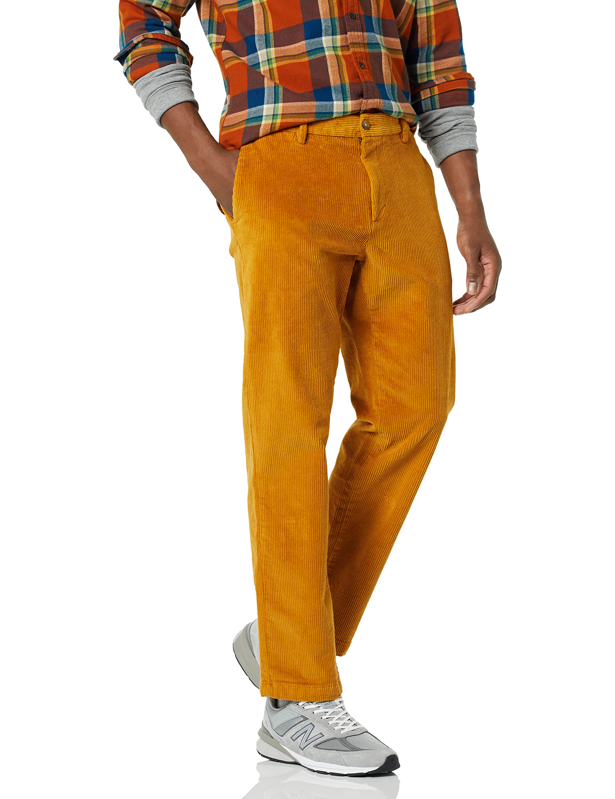 Amazon Essentials Men's Classic-Fit Corduroy Chino Pants - Comfortable Casual Dress Pants for Work, Office & Everyday Wear