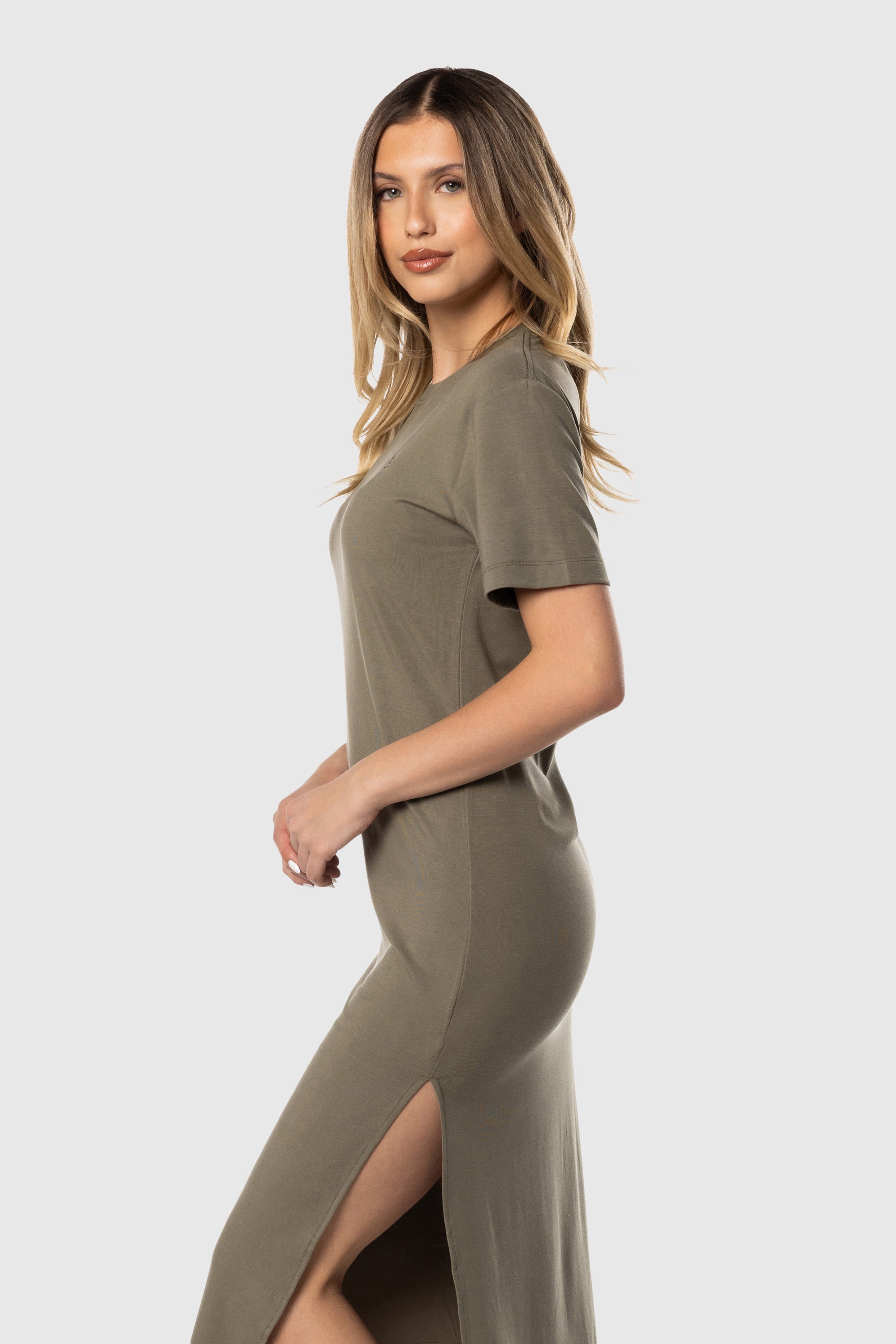 Long Sleeve T-Shirt Dress in Black - Casual & Comfortable Women's Fashion for Everyday Wear