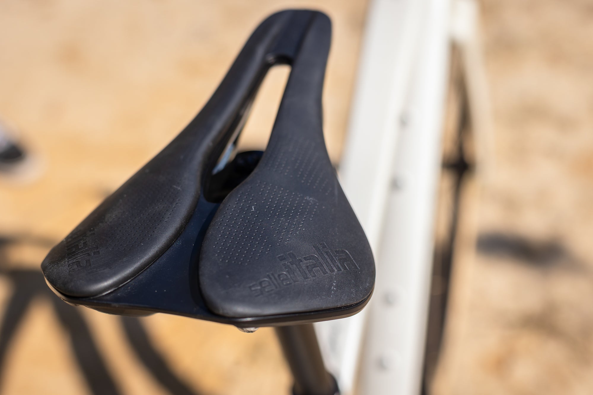 Polygon Tambora G4 Gravel Bike - Lightweight Aluminum Frame, Disc Brakes, Versatile for Road & Off-Road Cycling - Perfect for Adventure Rides, Commuting & Fitness Training