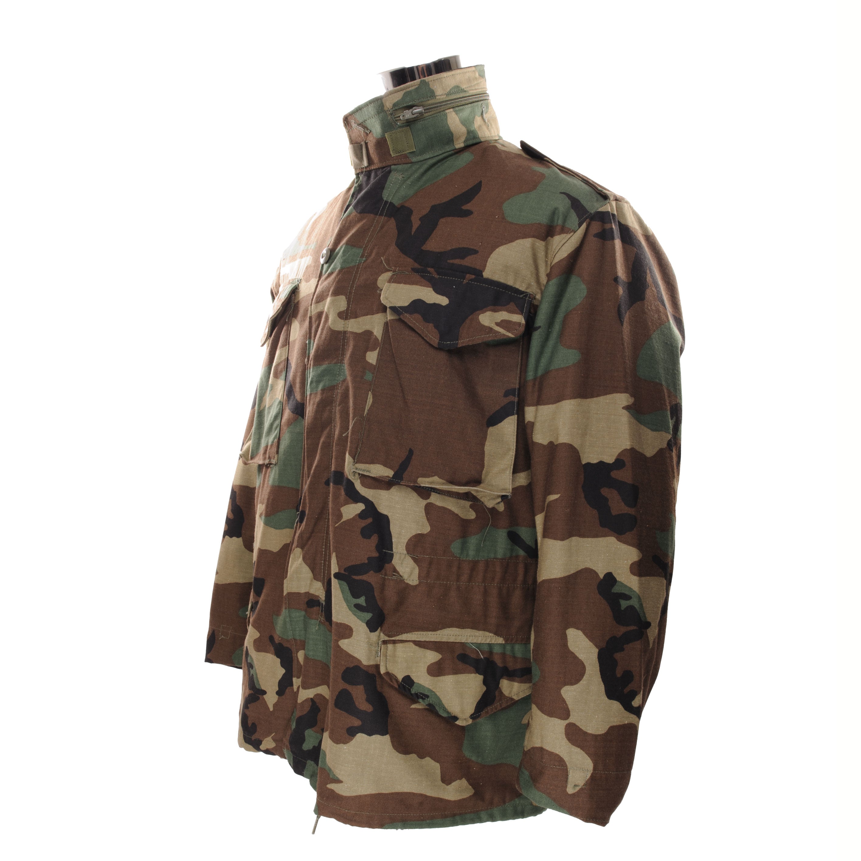 Vintage US Army M65 Woodland Camo Field Jacket - 1985 Medium Short Size - Military Surplus Outerwear for Hunting, Hiking & Outdoor Adventures