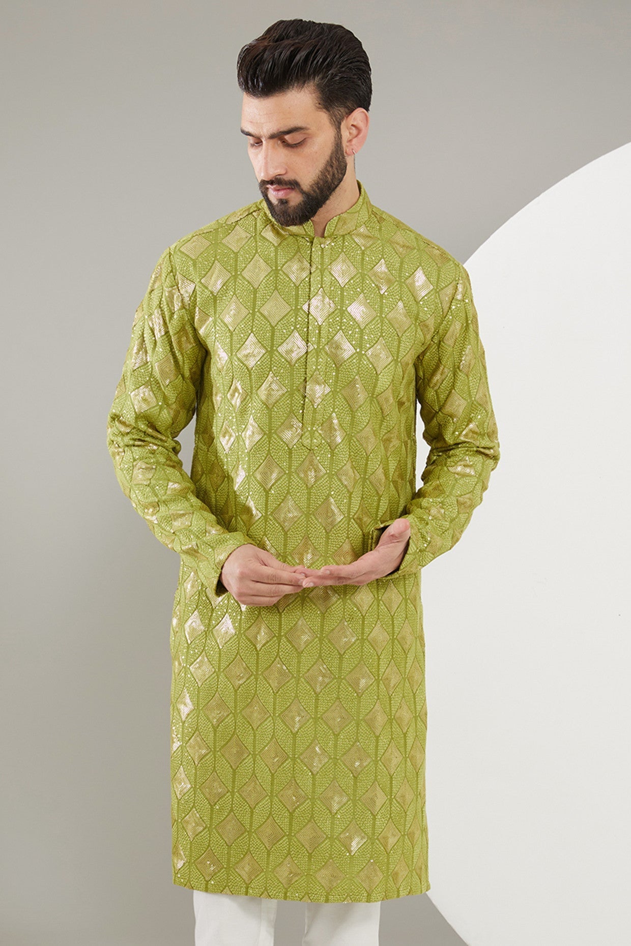 Exquisite Mehndi Green Heavy Threadwork Kurta for Women - Traditional Indian Embroidered Tunic - Perfect for Festivals, Weddings & Cultural Events