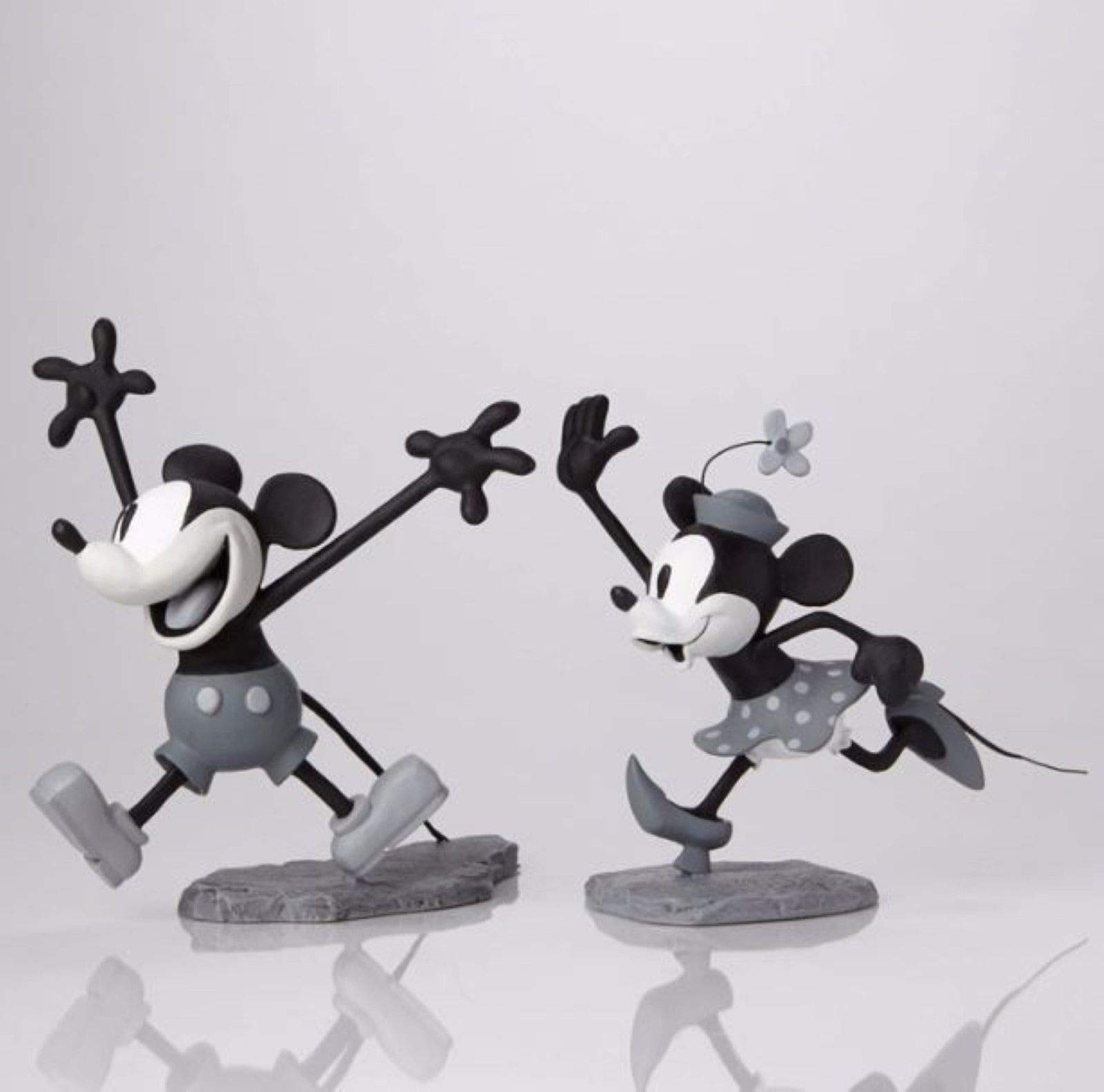 Enesco Walt Disney Archives Collection - Get A Horse Mickey & Minnie Mouse Figurine | Vintage Disney Collectible for Home Decor & Disney Fans