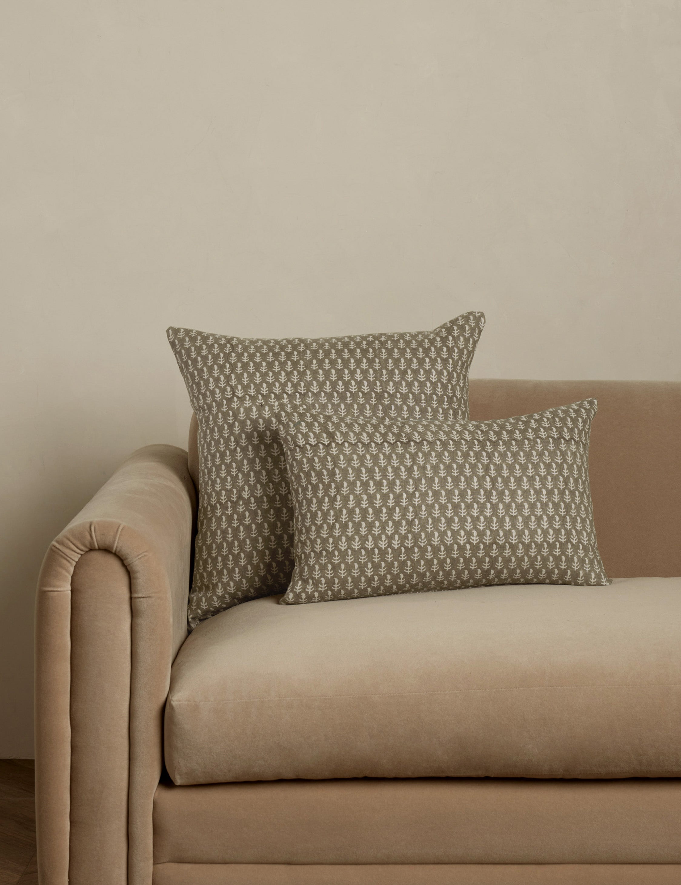 Premium Agnes Linen Pillow - 100% Natural Breathable Linen Fabric for Ultimate Comfort | Perfect for Bedroom, Living Room & Home Decor