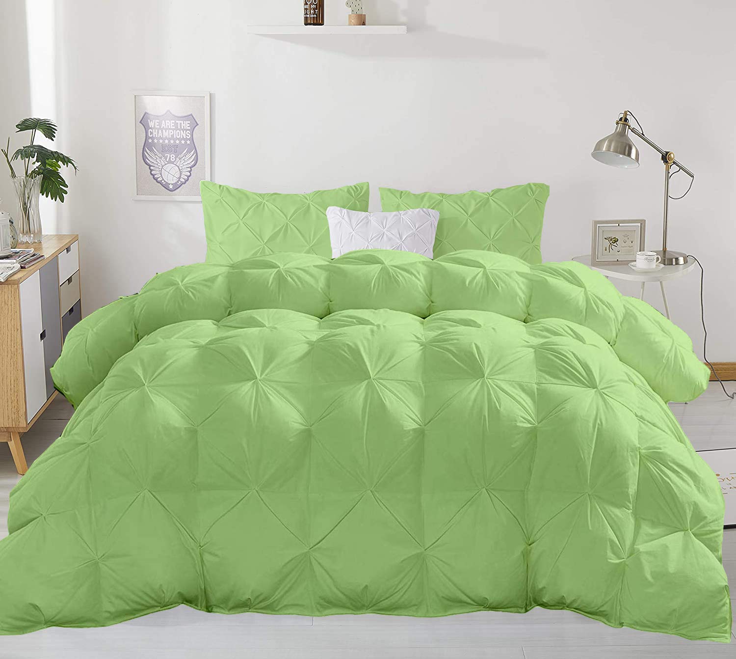 All-Season Queen/Full Size Sage Green Quilted Pinch Pleated Comforter - 1000 TC Cotton, Ultra Soft & Breathable - Perfect for Bedroom, Guest Room, Dorm (Comforter Cover Not Included)