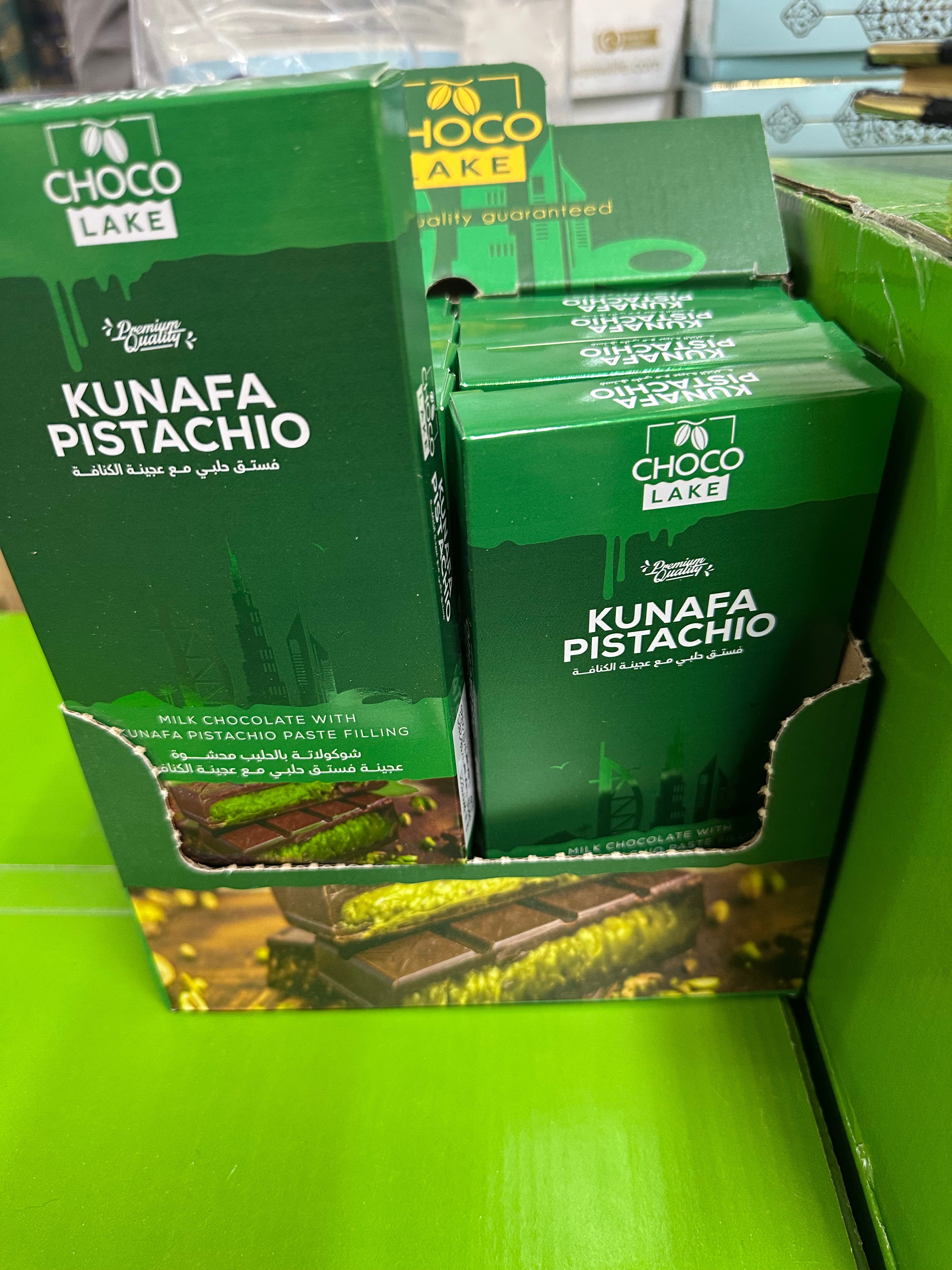 Delicious Kunafa Dubai Chocolate Bar - Authentic Middle Eastern Dessert for Gifting & Special Occasions