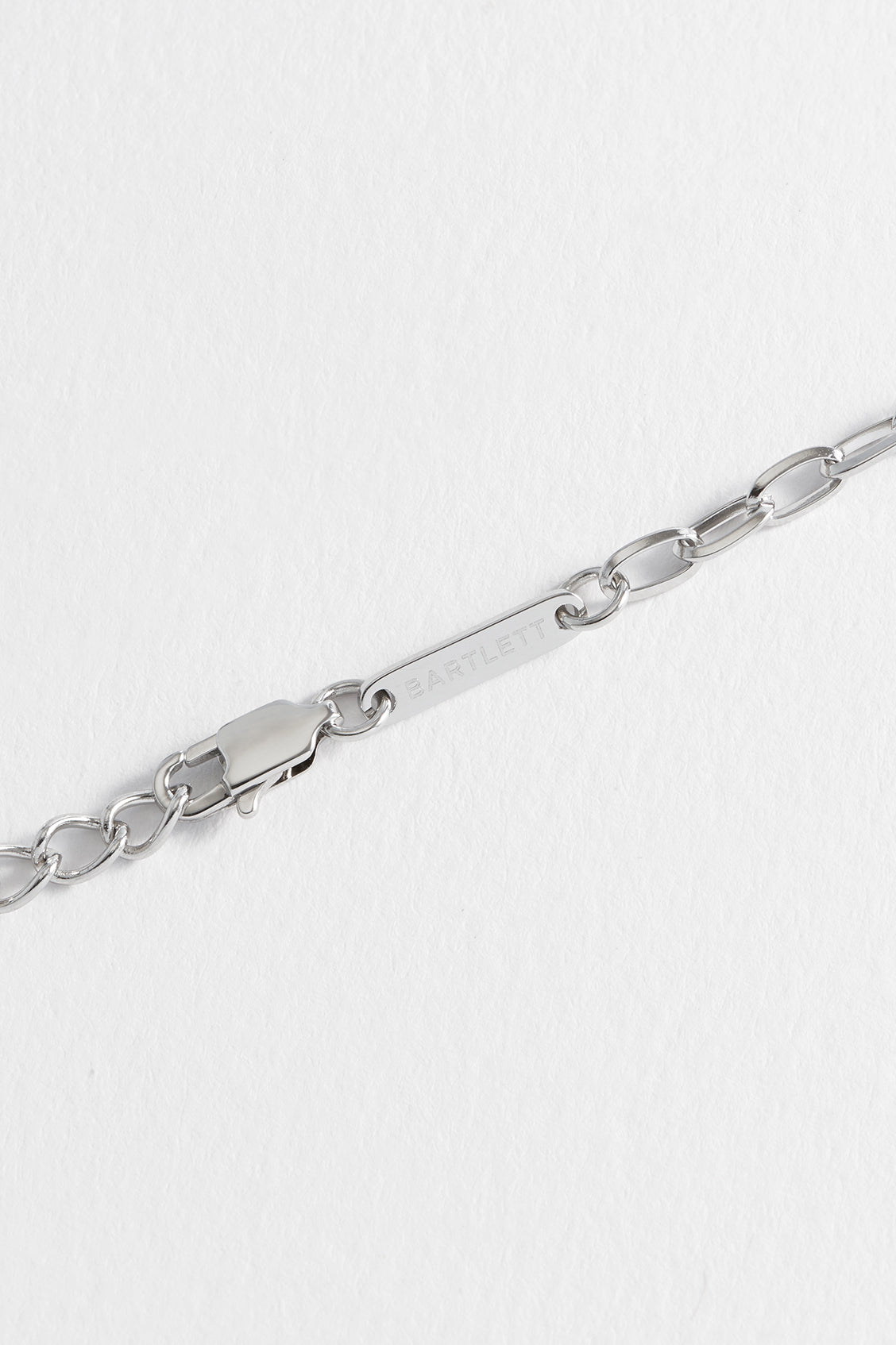 Stylish Men's Paperclip Chain Bracelet - Durable Stainless Steel Link Bracelet for Men - Trendy Minimalist Jewelry Gift for Him - Perfect for Casual Wear, Date Nights & Special Occasions
