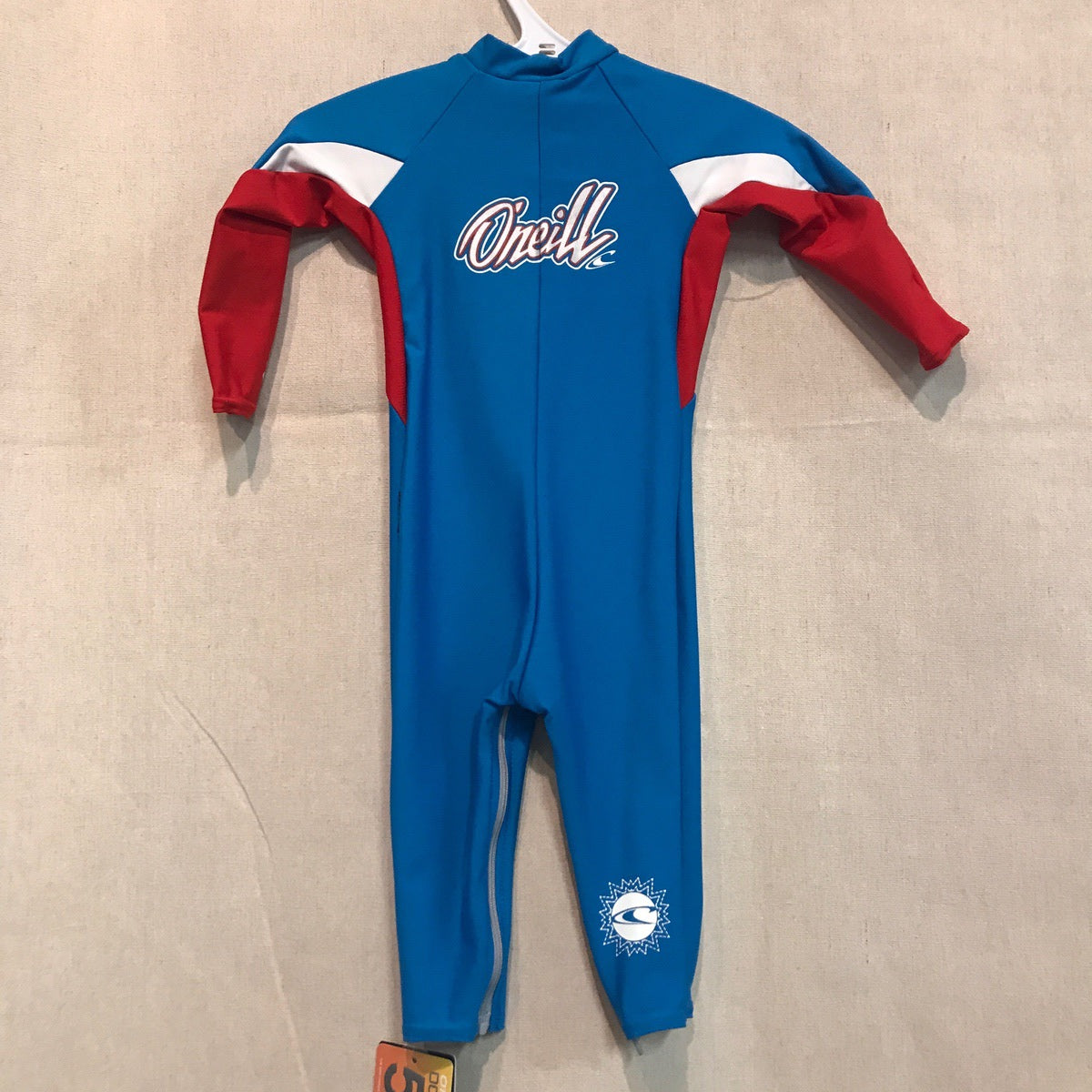 O'Neill O’Zone Full 4309 Infant Rash Guard - UV Sun Protection Swim Shirt for Babies & Toddlers - Sky/Red/White - Perfect for Beach, Pool & Outdoor Water Activities