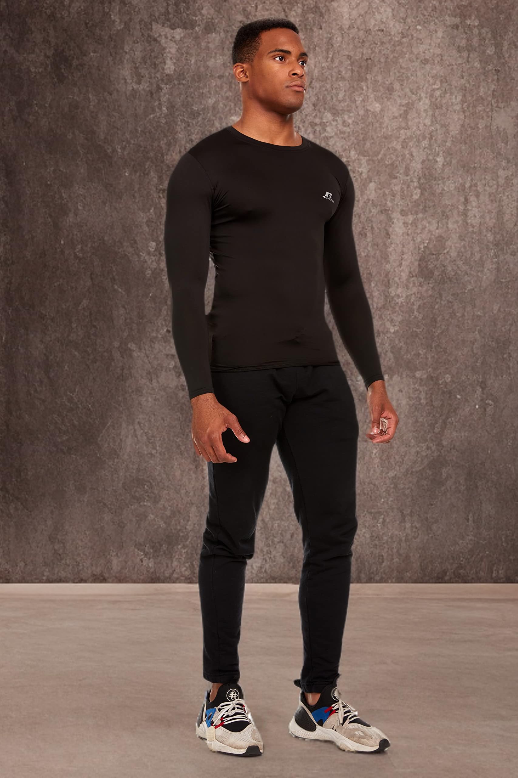 Russell Athletic Men's Long-Sleeve Compression Top - Lightweight Moisture-Wicking Workout Shirt for Running, Gym & Training - Performance Baselayer for Athletes (Ideal for Cold Weather Workouts & Layering)