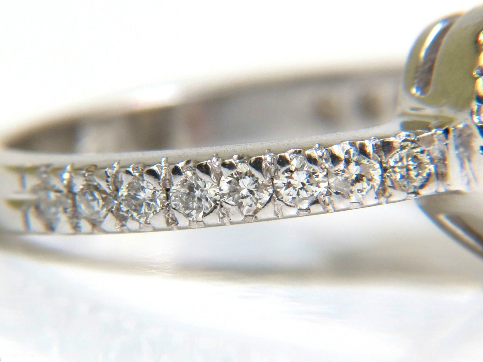 1.37CT Natural Fancy Bright Brown Heart Cut Halo Diamond Ring in 14KT Gold VS Clarity - Perfect for Engagement, Anniversary & Romantic Gifts