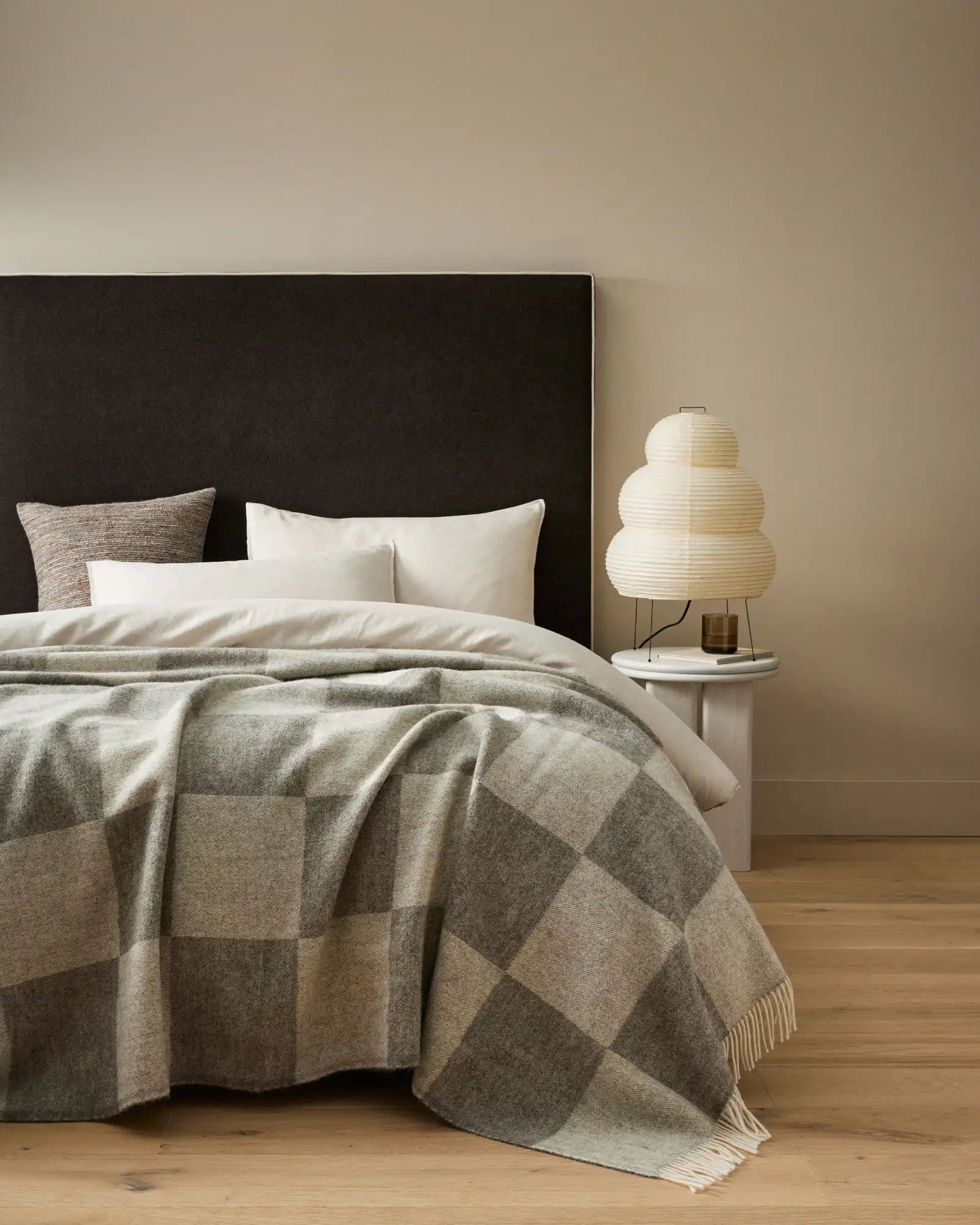 Lake Hayes Throw Blanket - Soft & Cozy Fleece Blanket for Couch, Bed, and Travel - Perfect for Winter, Gifts, and Home Decor