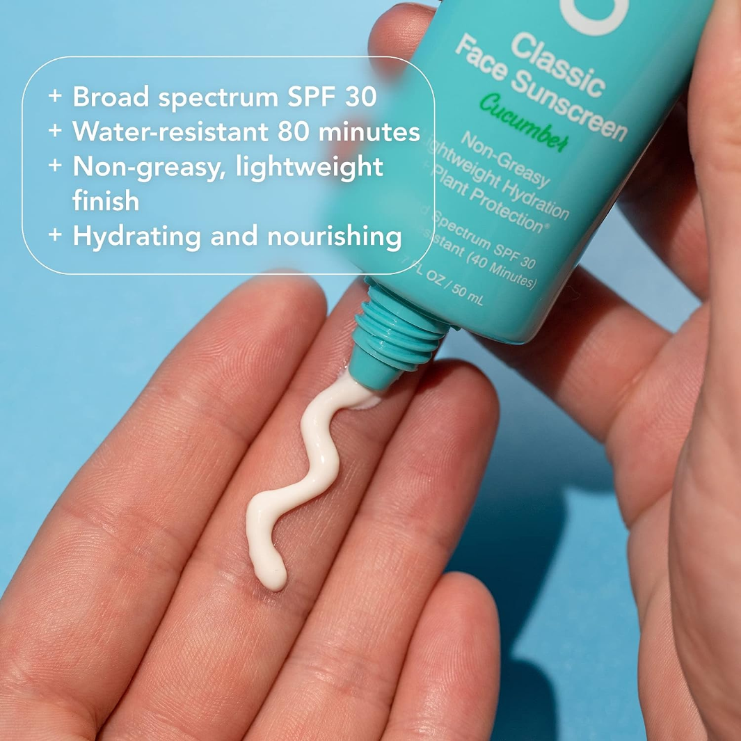 COOLA Classic Face Organic Sunscreen Lotion SPF 30 - Cucumber Scented, Broad Spectrum UVA/UVB Protection, Vegan & Reef Safe - Perfect for Daily Use, Beach & Outdoor Activities