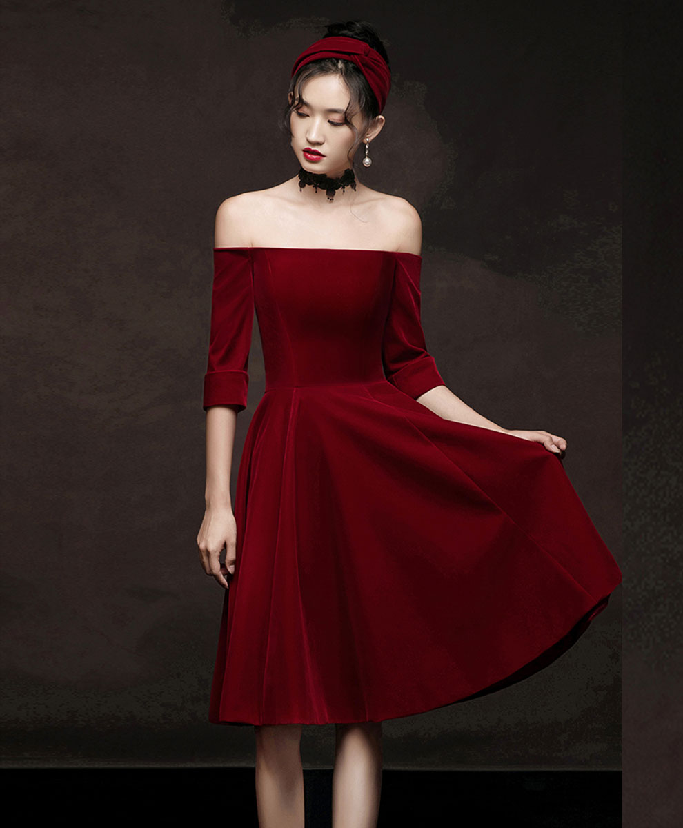 Elegant Velvet Burgundy Short Prom Dress | Homecoming Party Dress for Teens | Perfect for Dances, Formals & Special Occasions