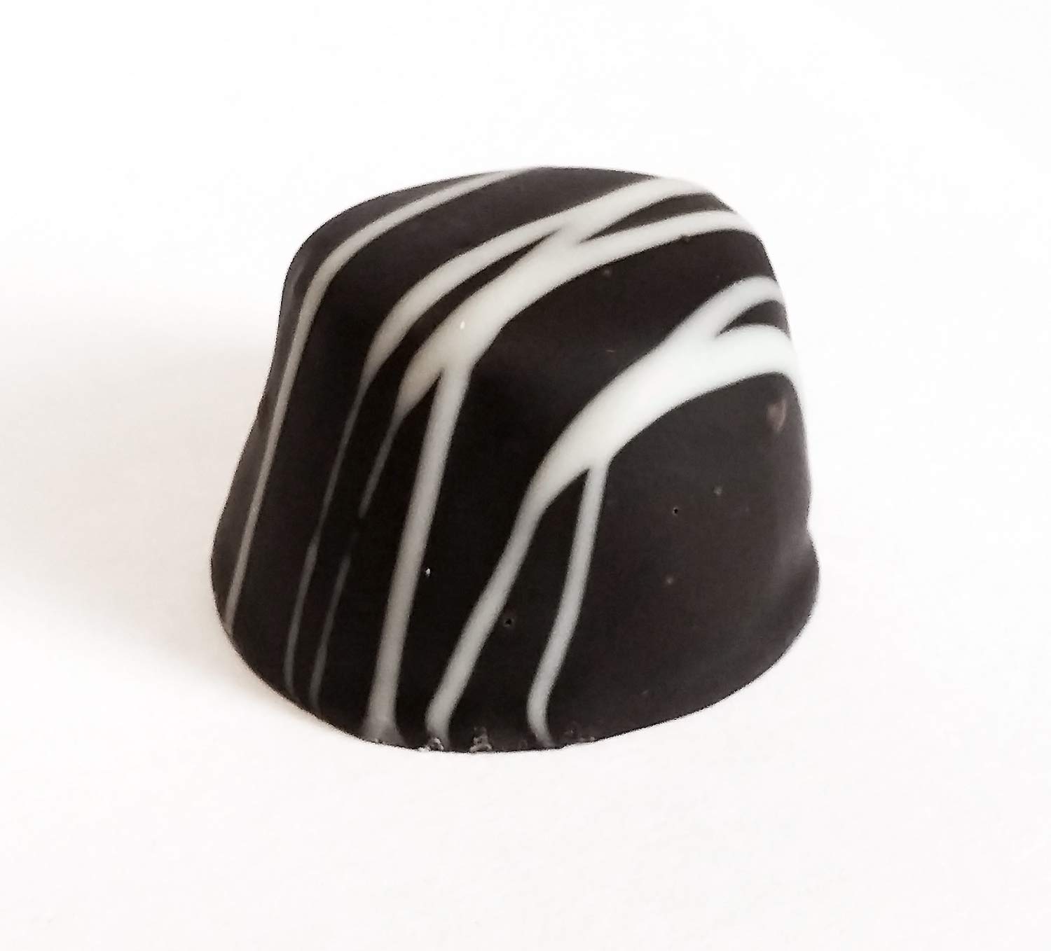 Woodford Reserve Premium Mint Julep Bourbon Ball Gift Box - 16 Delicious Bourbon Candies | Perfect Holiday, Birthday & Corporate Gifts | Great for Kentucky Derby Parties & Whiskey Lover Treats