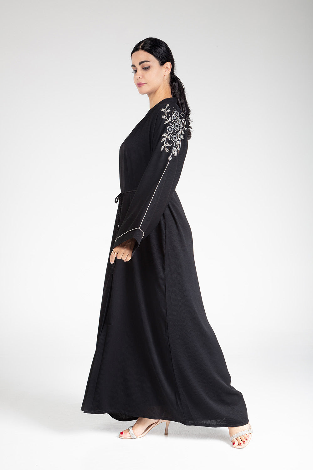 Elegant Black Floral Open Abaya for Women - Modest Muslim Prayer Dress, Evening Wear & Special Occasions