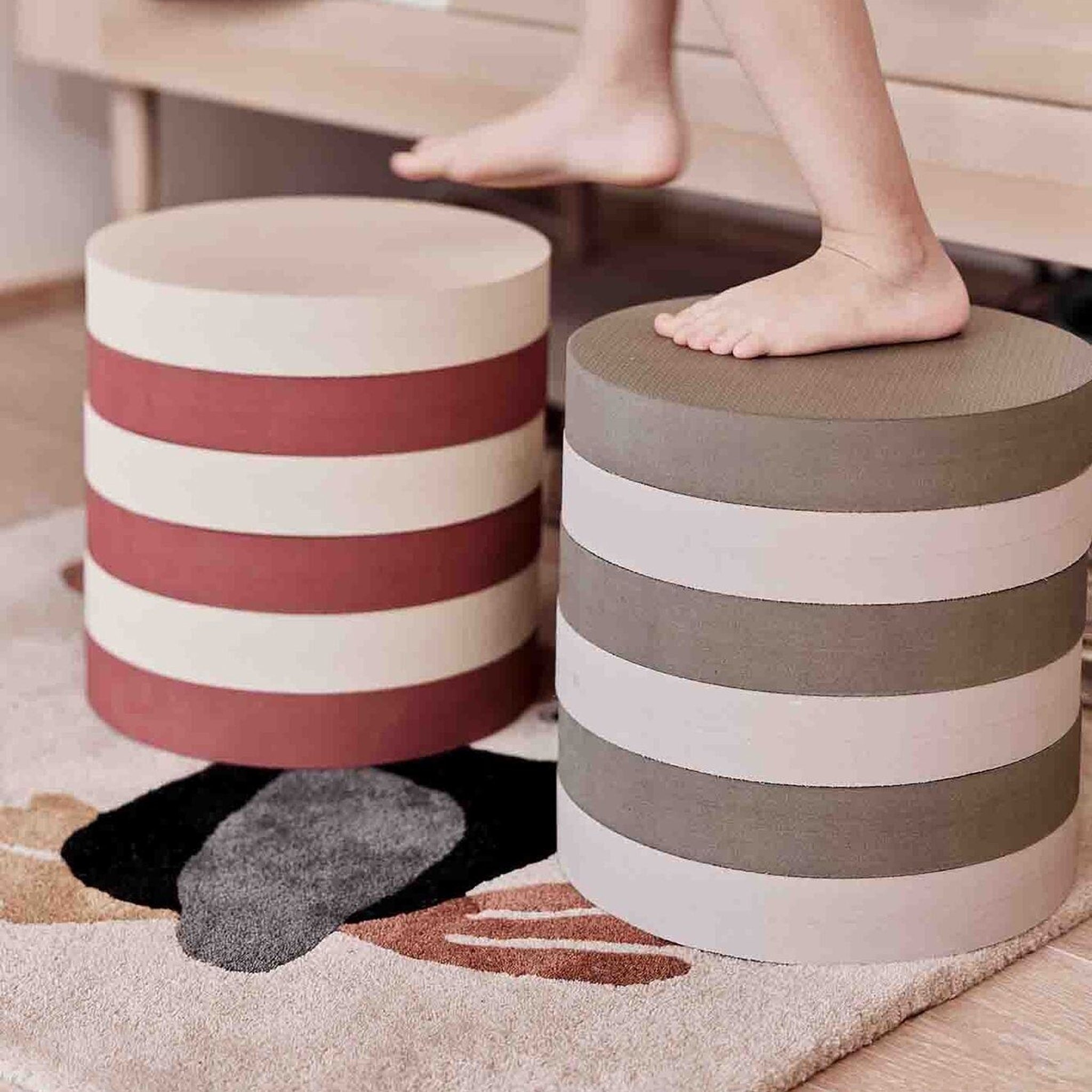 OYOY Iro Foam Stacking Stool - Vanilla & Nutmeg Color - Lightweight Modern Stool for Kids Room, Nursery, or Outdoor Play Area