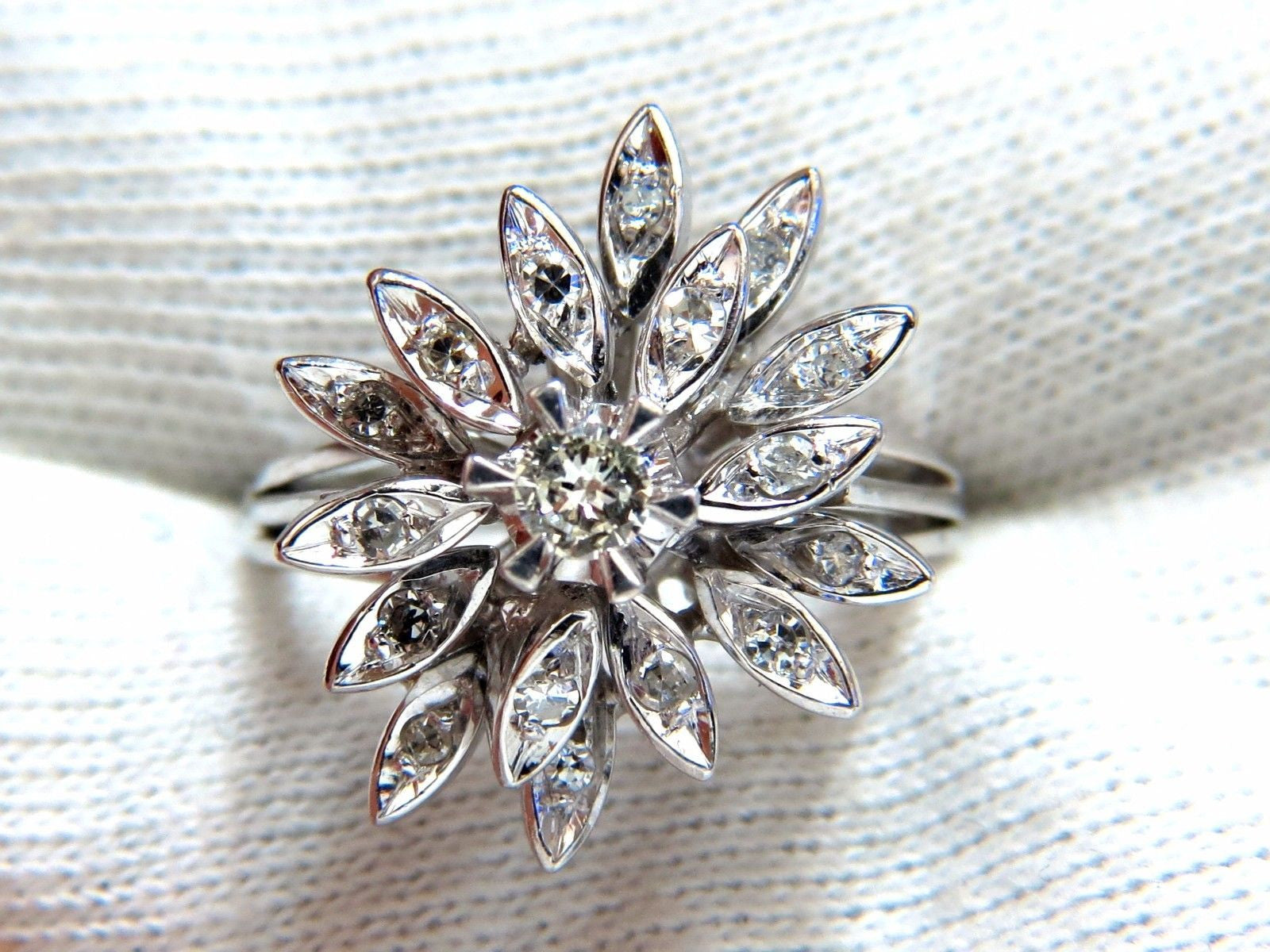 1.10ct Diamond Cluster Vintage Art Deco Ring in 18K Gold - Perfect for Weddings, Anniversaries & Special Occasions