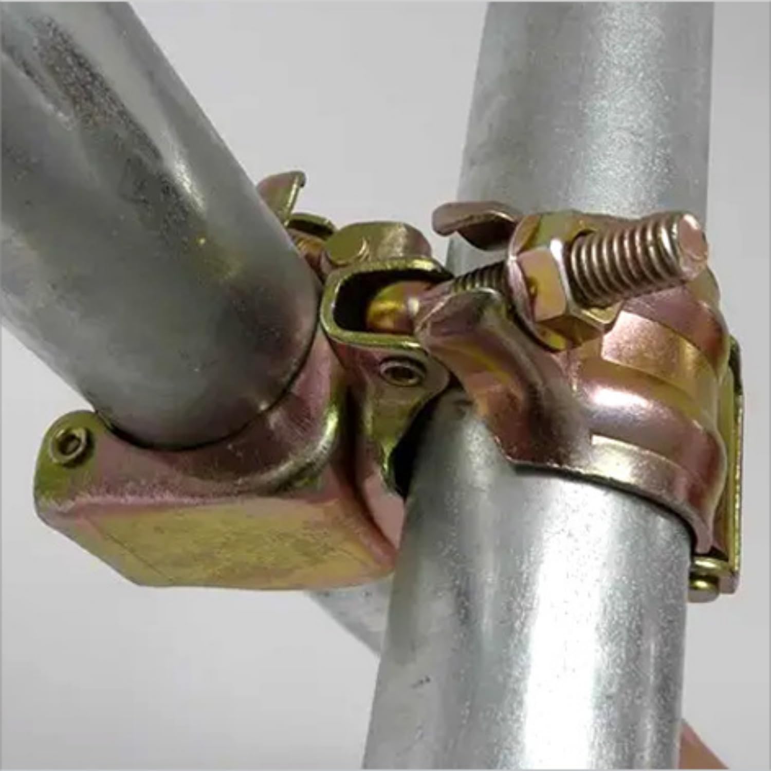 British Scaffolding Clamps - 4 Pack Galvanized Right Angle for 1.75-1.9