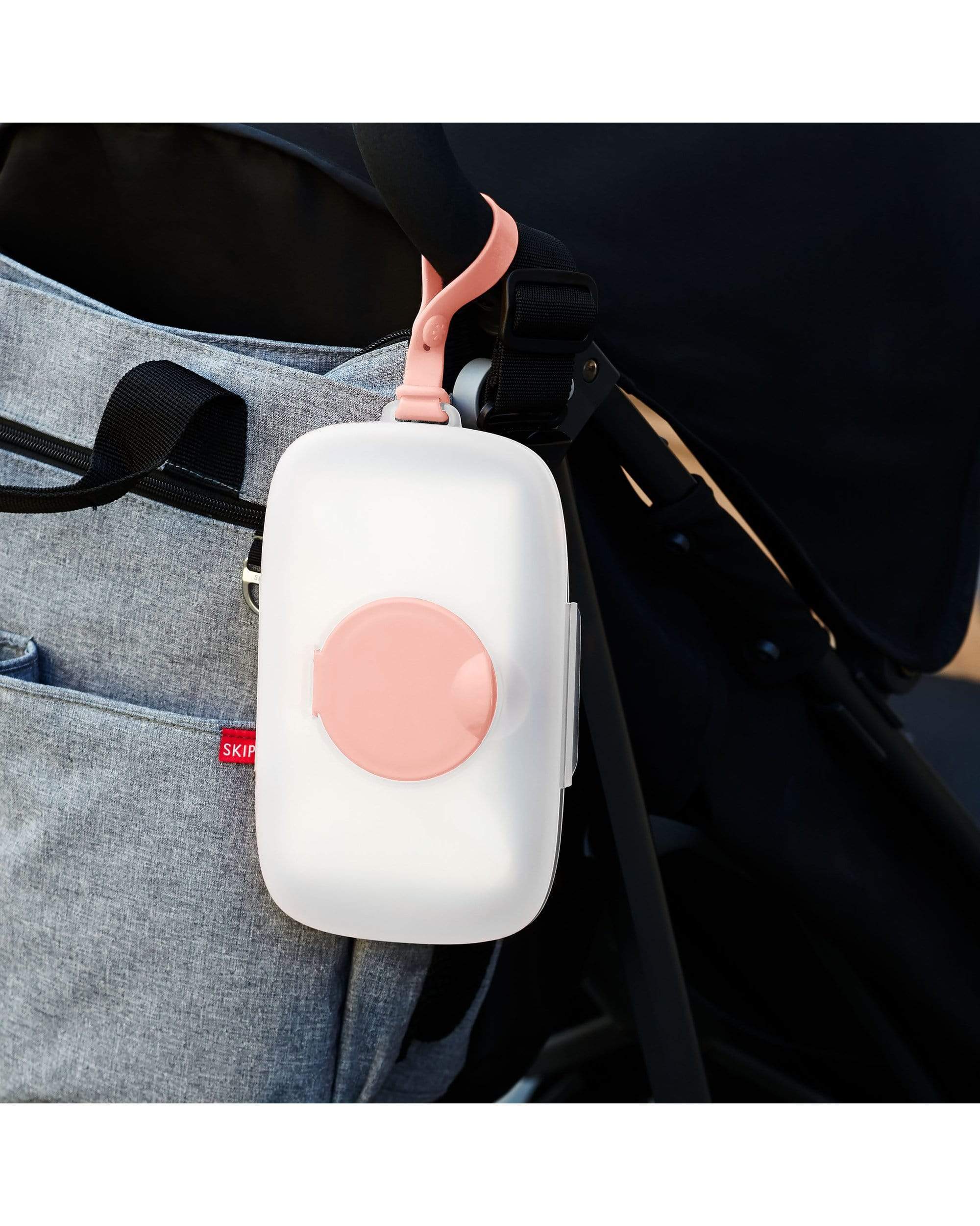 Skip Hop Grab & Go Snug Seal Wipes Case - Portable Baby Wipes Holder for Diaper Bags, Strollers & On-The-Go Parenting - Perfect for Travel, Daycare & Outdoor Adventures
