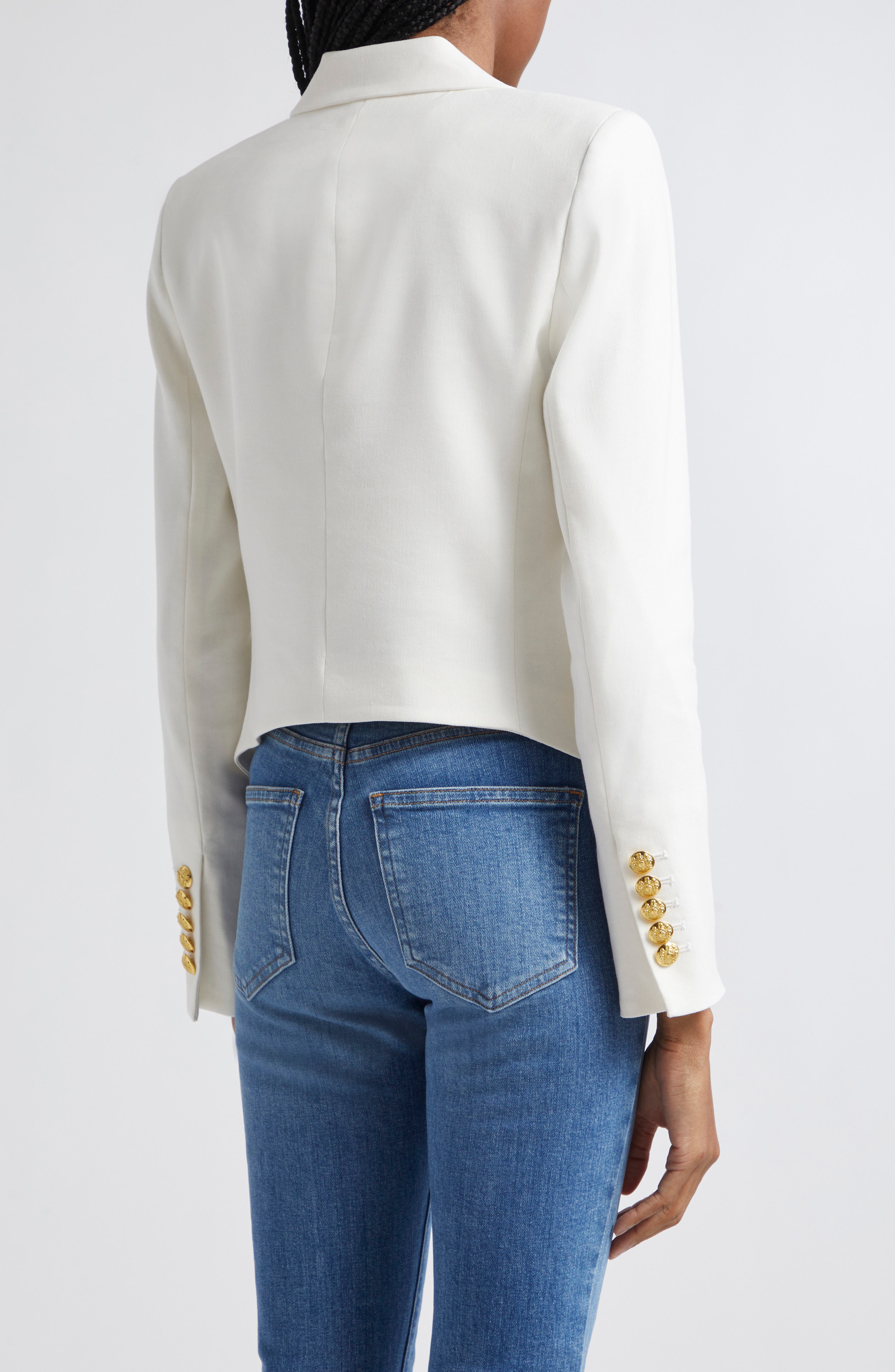 White Single Button Notch Lapel Women's Blazer Jacket - Elegant Office Wear & Business Formal Attire for Professional Women