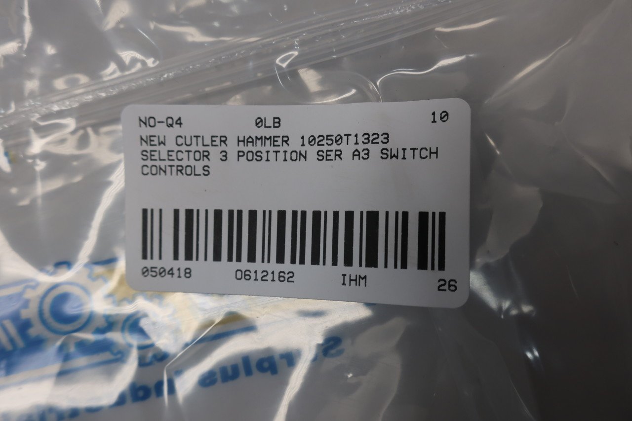 Cutler Hammer 10250T1323 3 Position Selector Switch Series A3 D612162 - Industrial Control Panel & Machinery Safety Switch