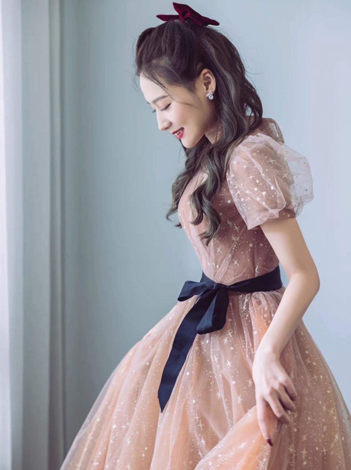 Elegant Champagne V-Neck Tulle Long Prom Dress for Women - Formal Evening Gown for Homecoming, Wedding, and Special Occasions