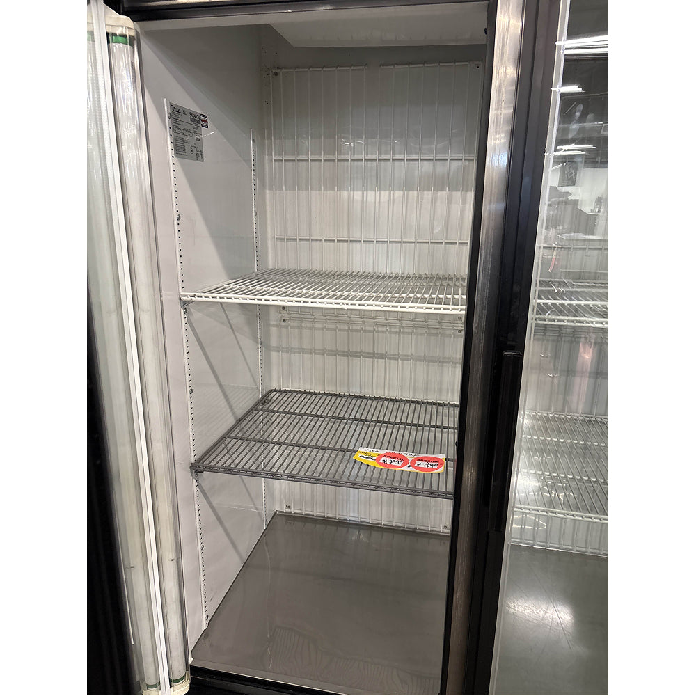 Used True GDM 72F 78 Swing Glass 3 Door Commercial Merchandiser Freezer - Perfect for Restaurants, Grocery Stores & Convenience Shops
