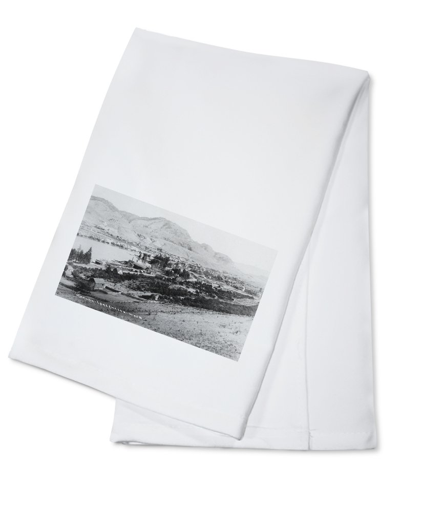 Chelan Washington Aerial View Town and Lake 100% Cotton Tea Towel - Decorative Hand Towel for Kitchen, Home Decor, Housewarming Gift - Perfect for Dish Drying, Wall Art, and Farmhouse Style Decor